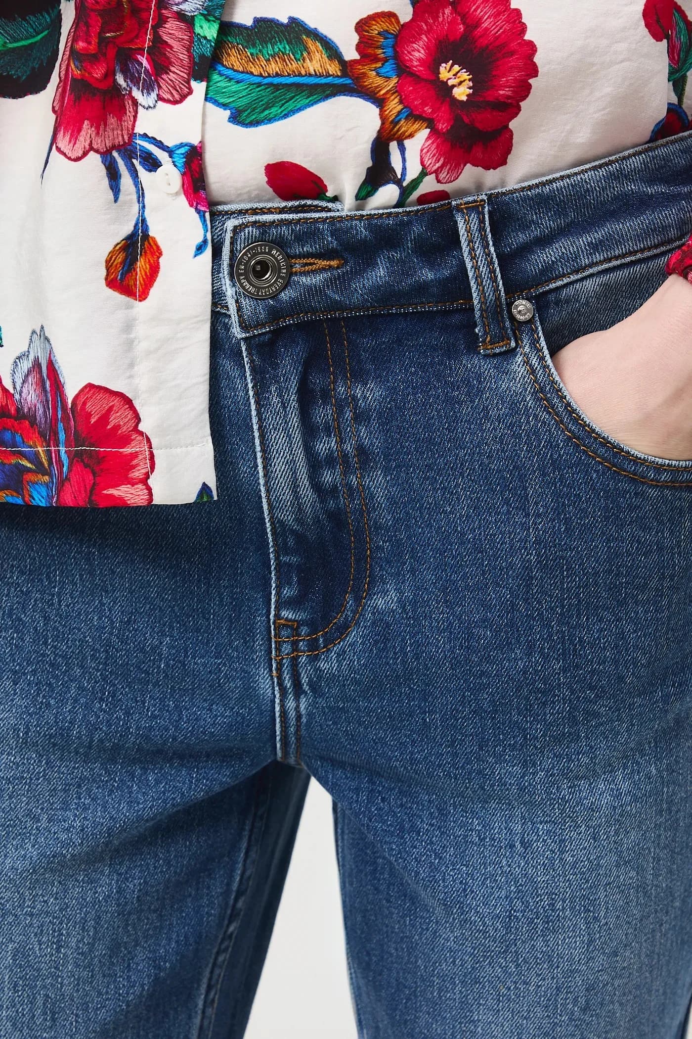 Джинсы - фото 4