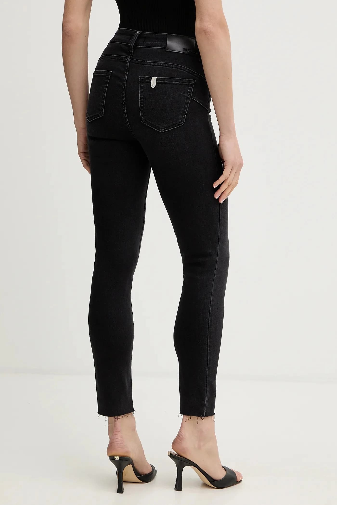 Джинсы - фото 3