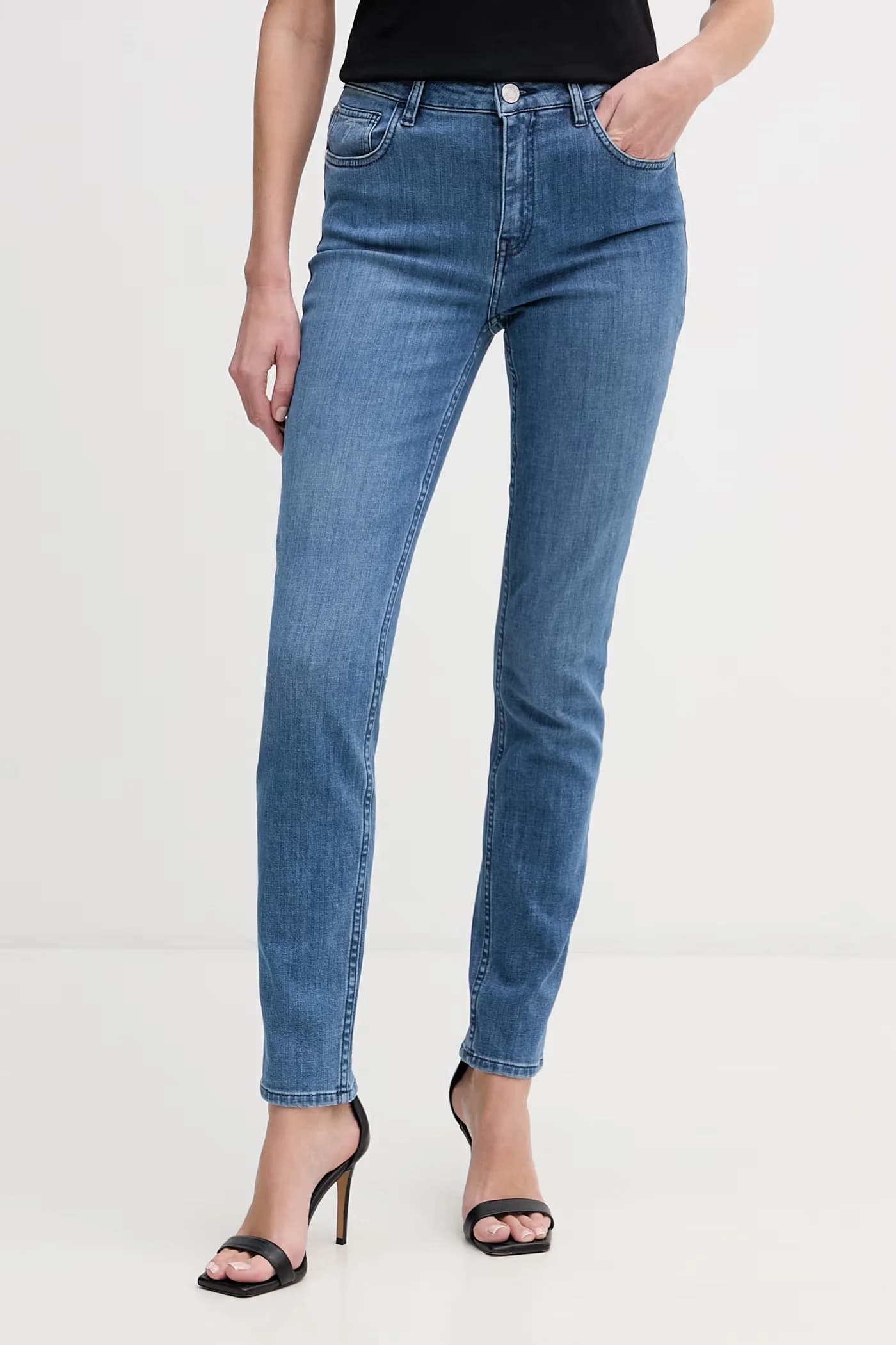 Женские джинсы скинни