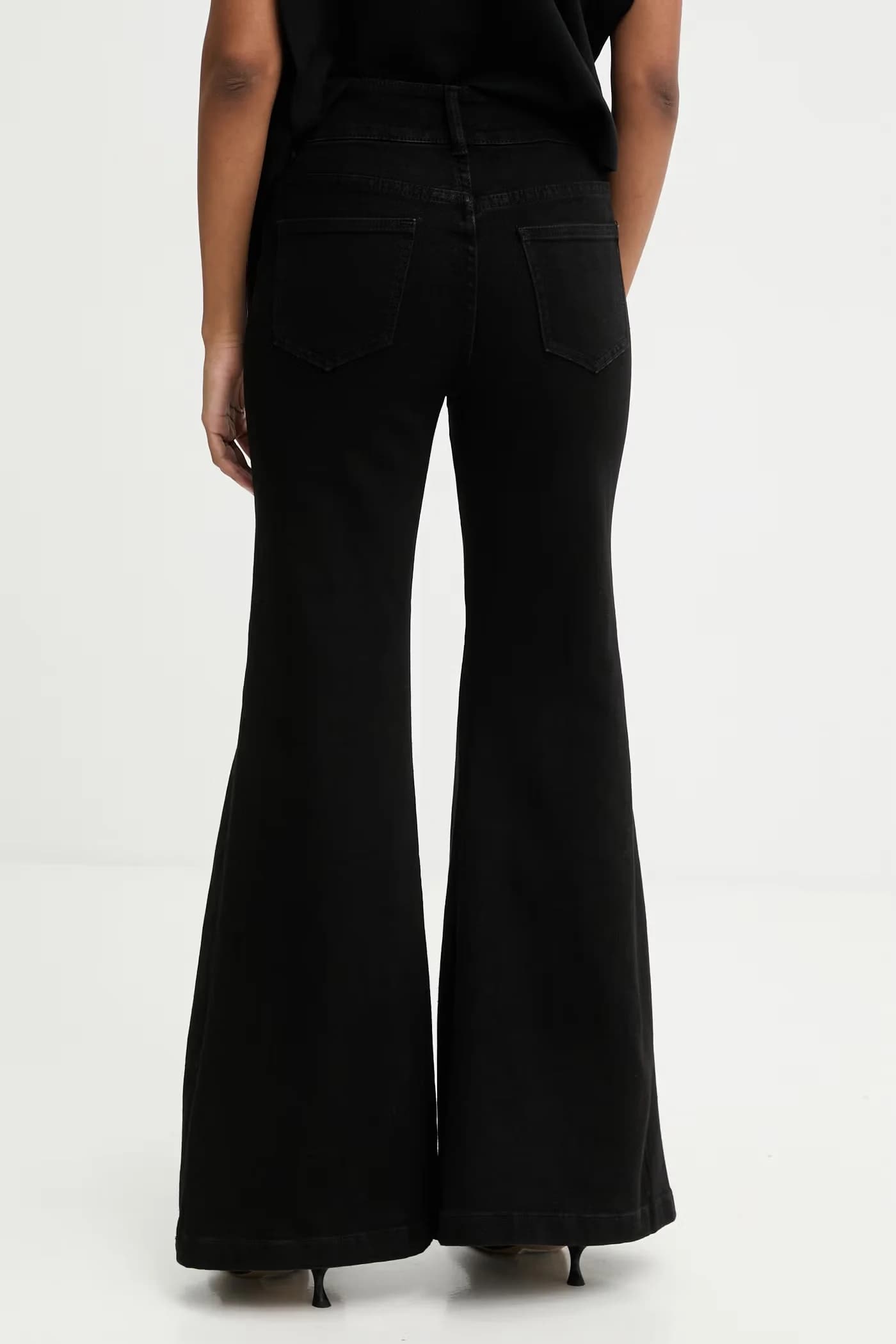 Джинсы - фото 3