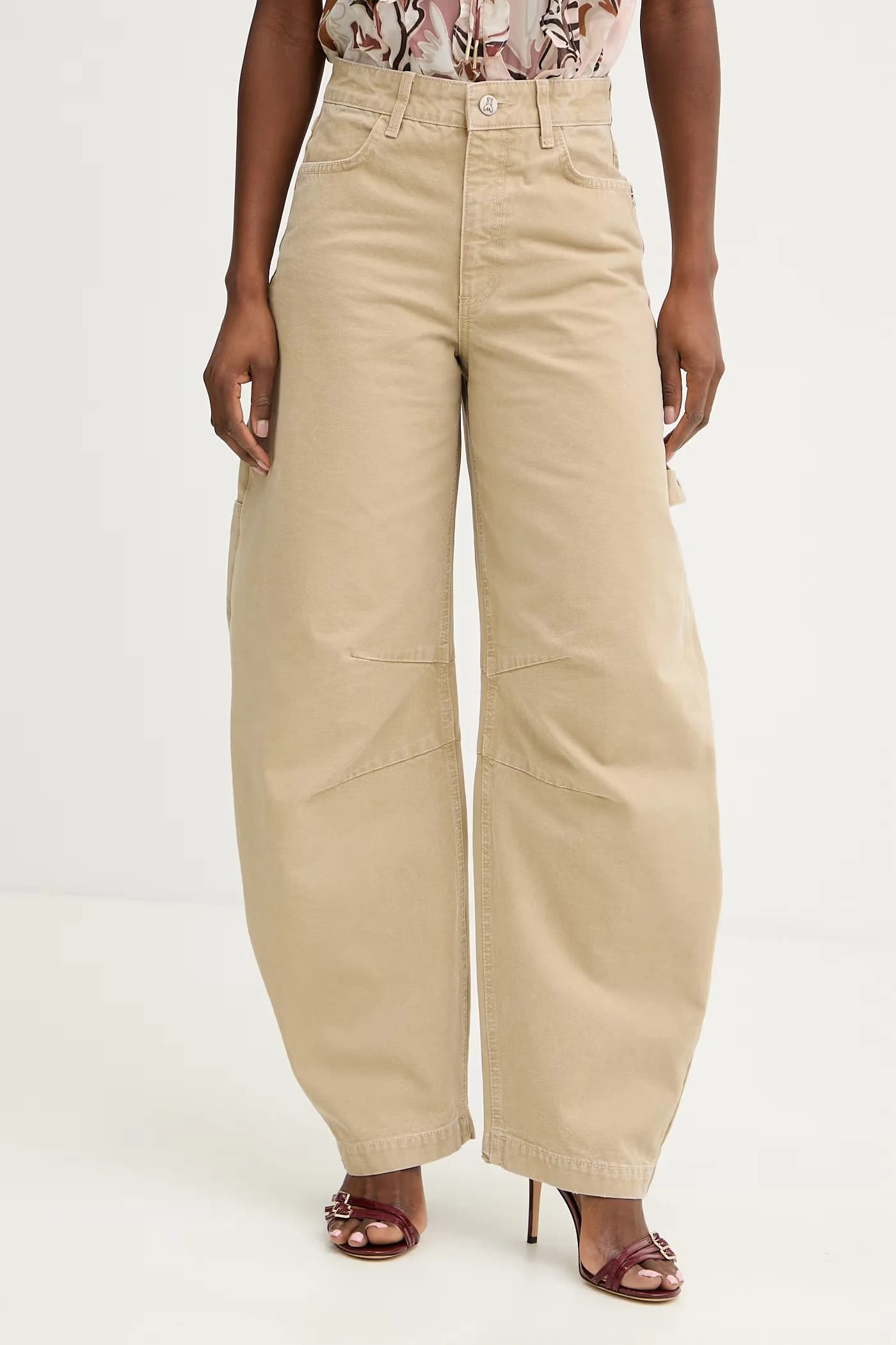 Женские джинсы свободного кроя