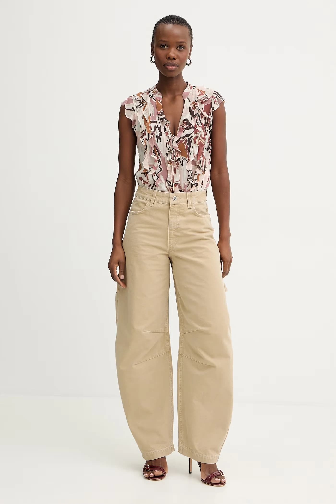 Женские джинсы свободного кроя - фото 2