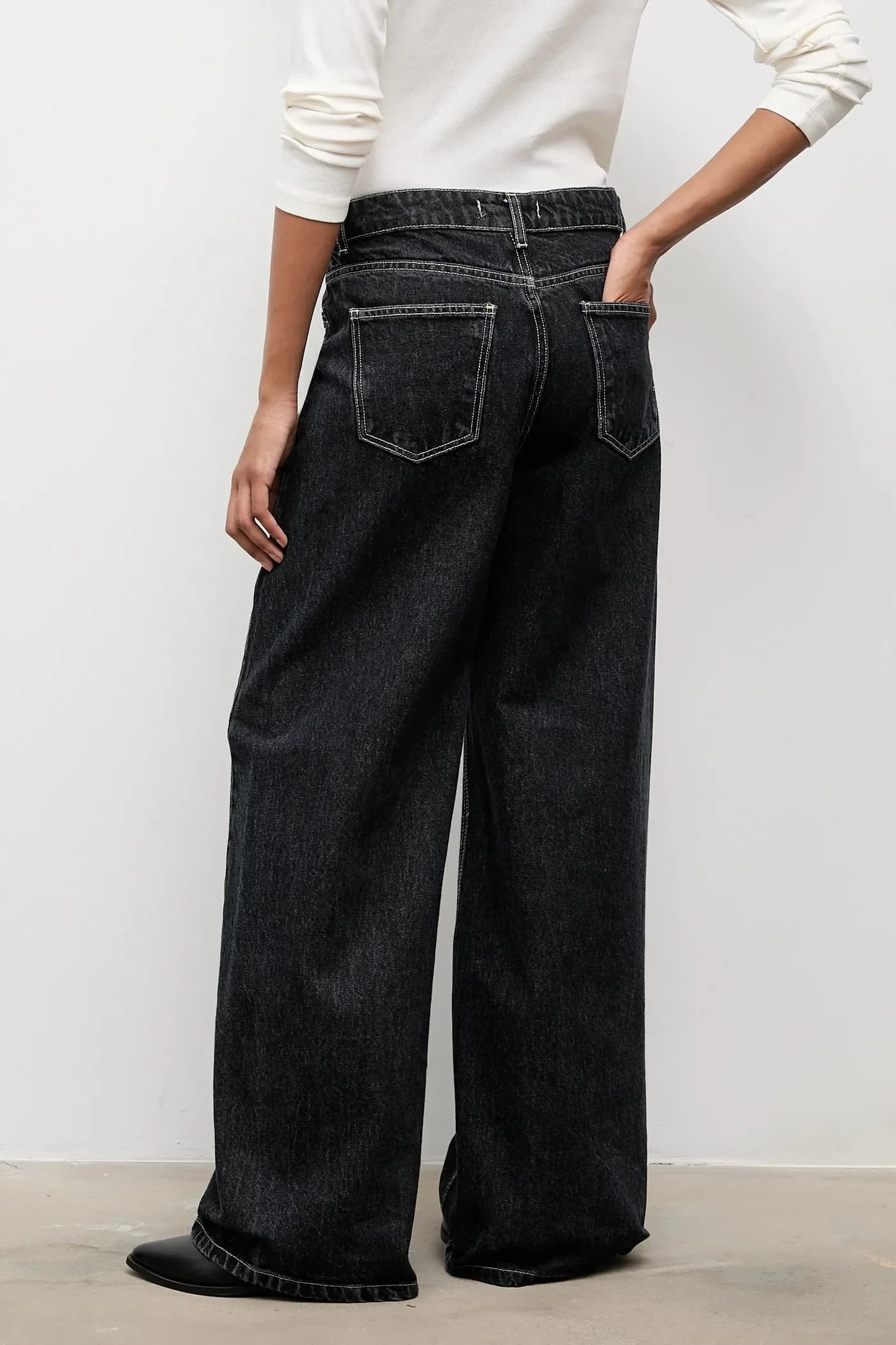 Джинсы - фото 3