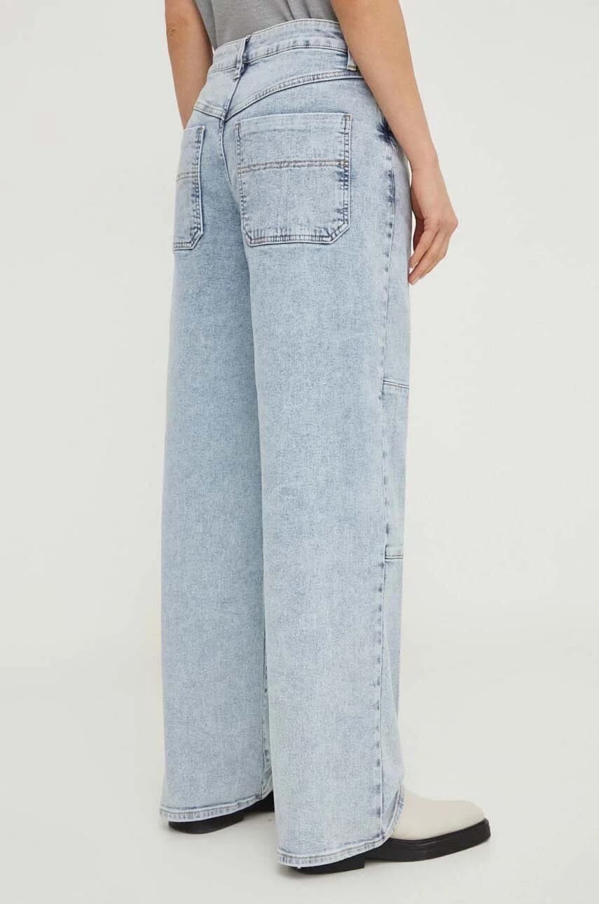 Джинсы - фото 3