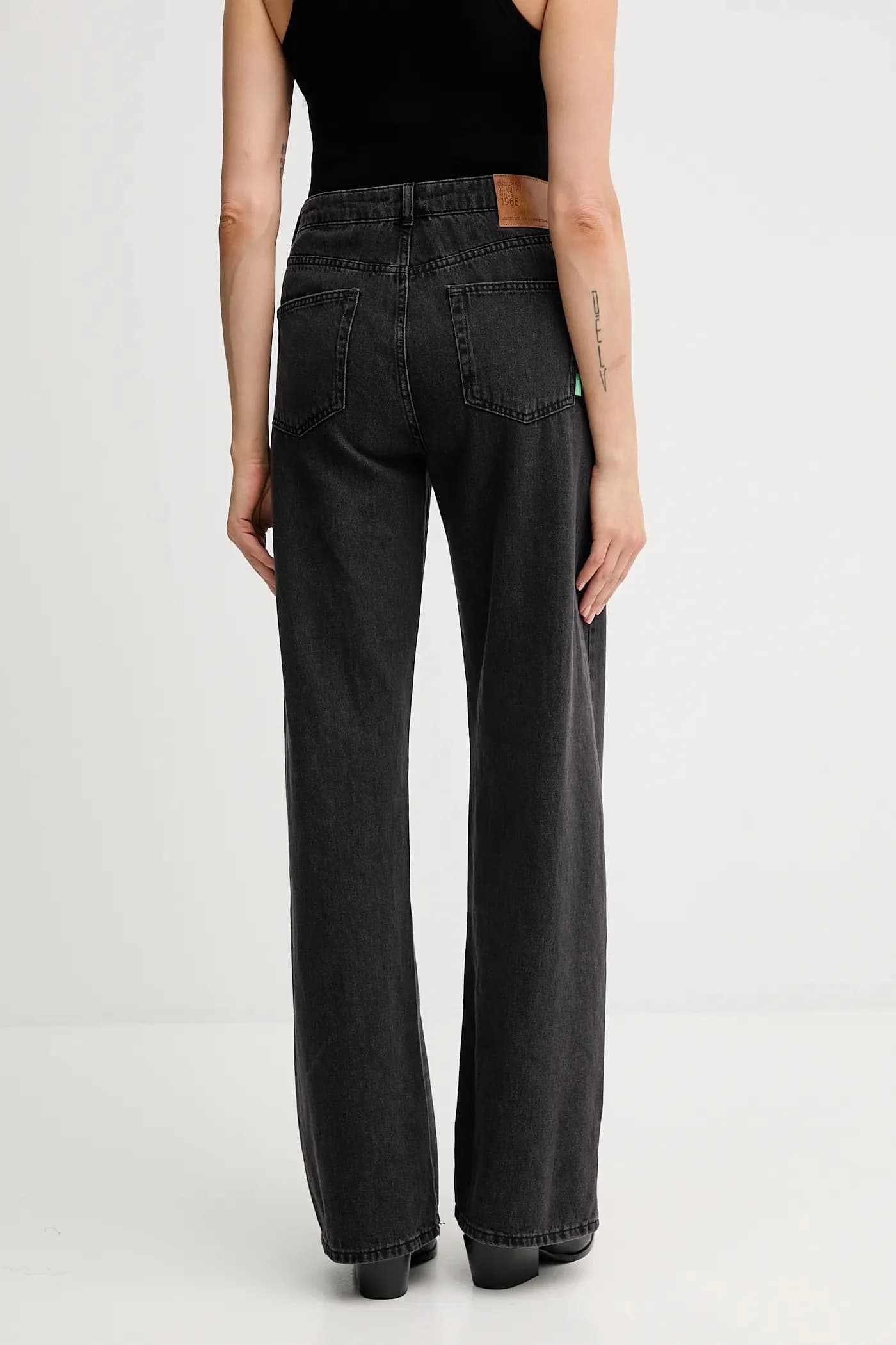 Джинсы - фото 3