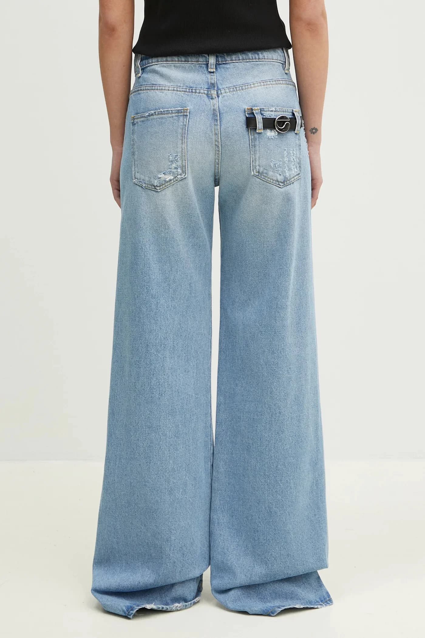 Широкие джинсовые джинсы - фото 3