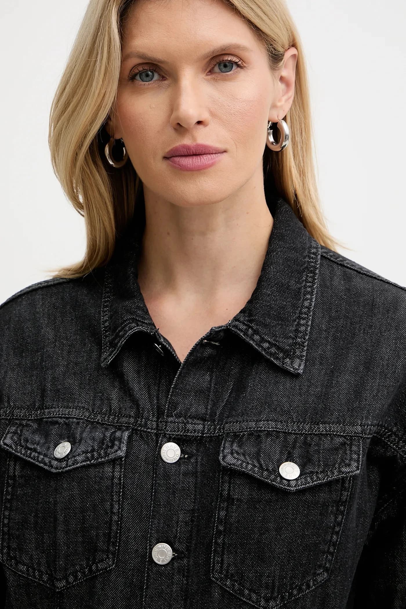 Джинсовый комбинезон - фото 5