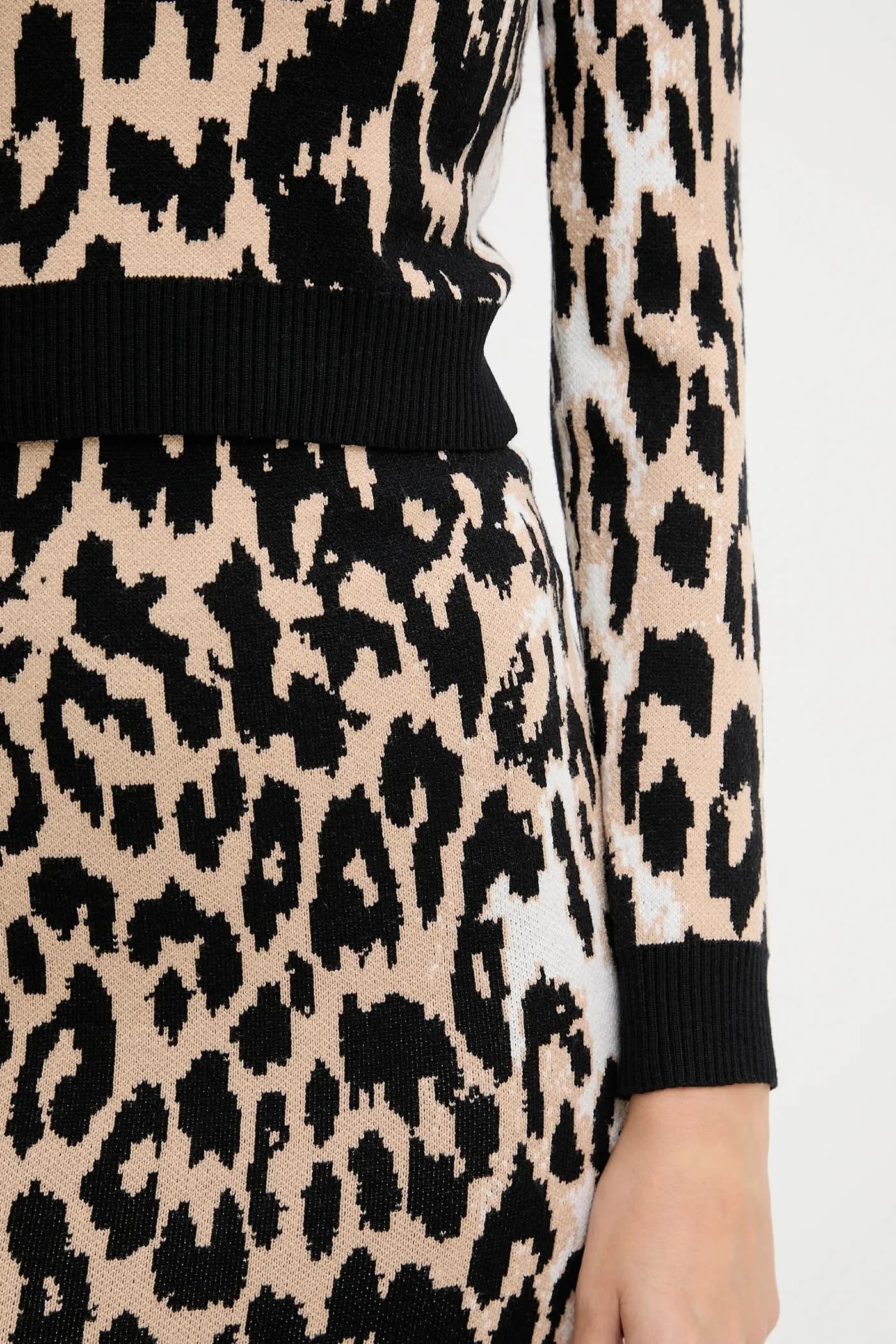 Свитер и юбка - фото 6