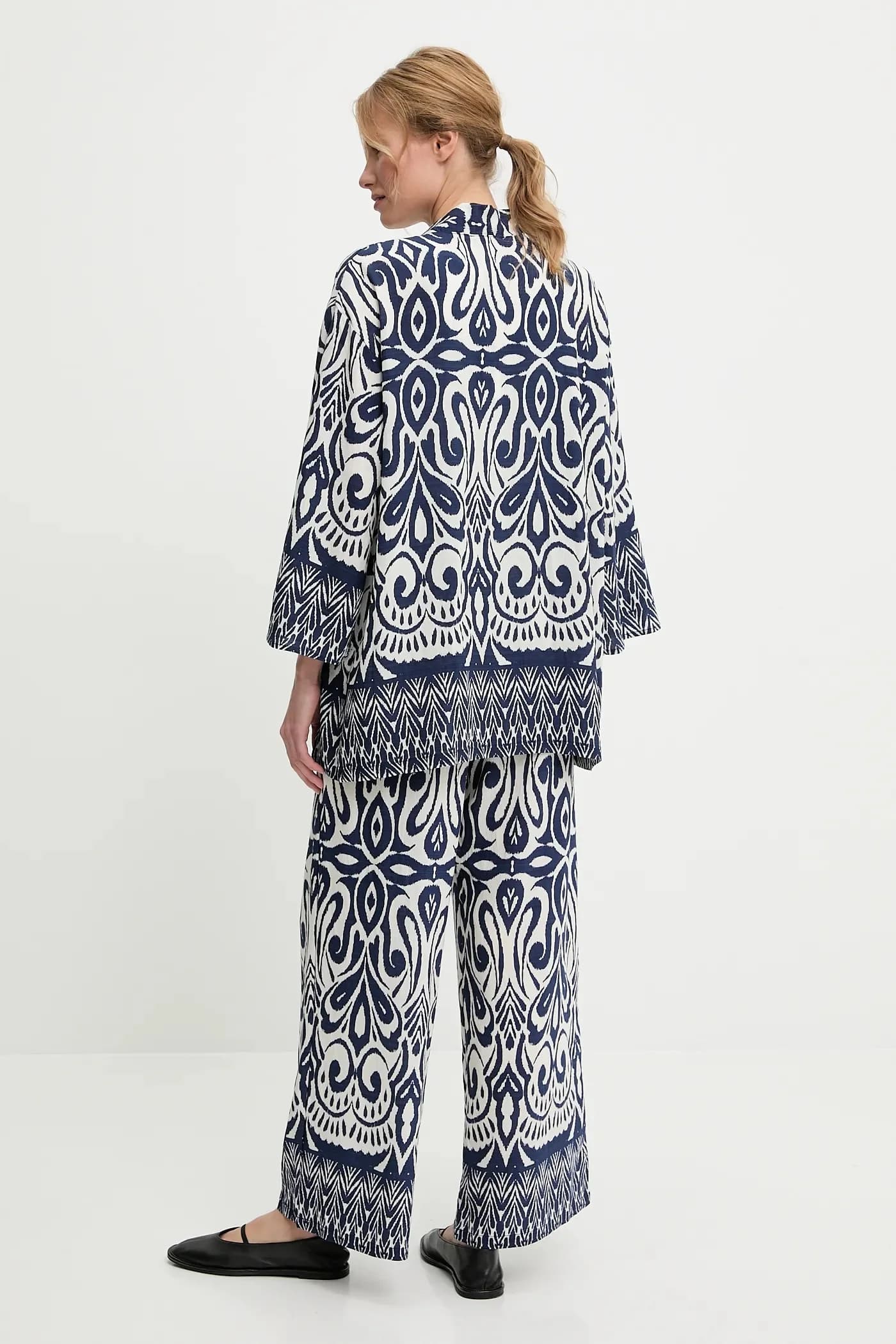 Куртка и брюки - фото 4