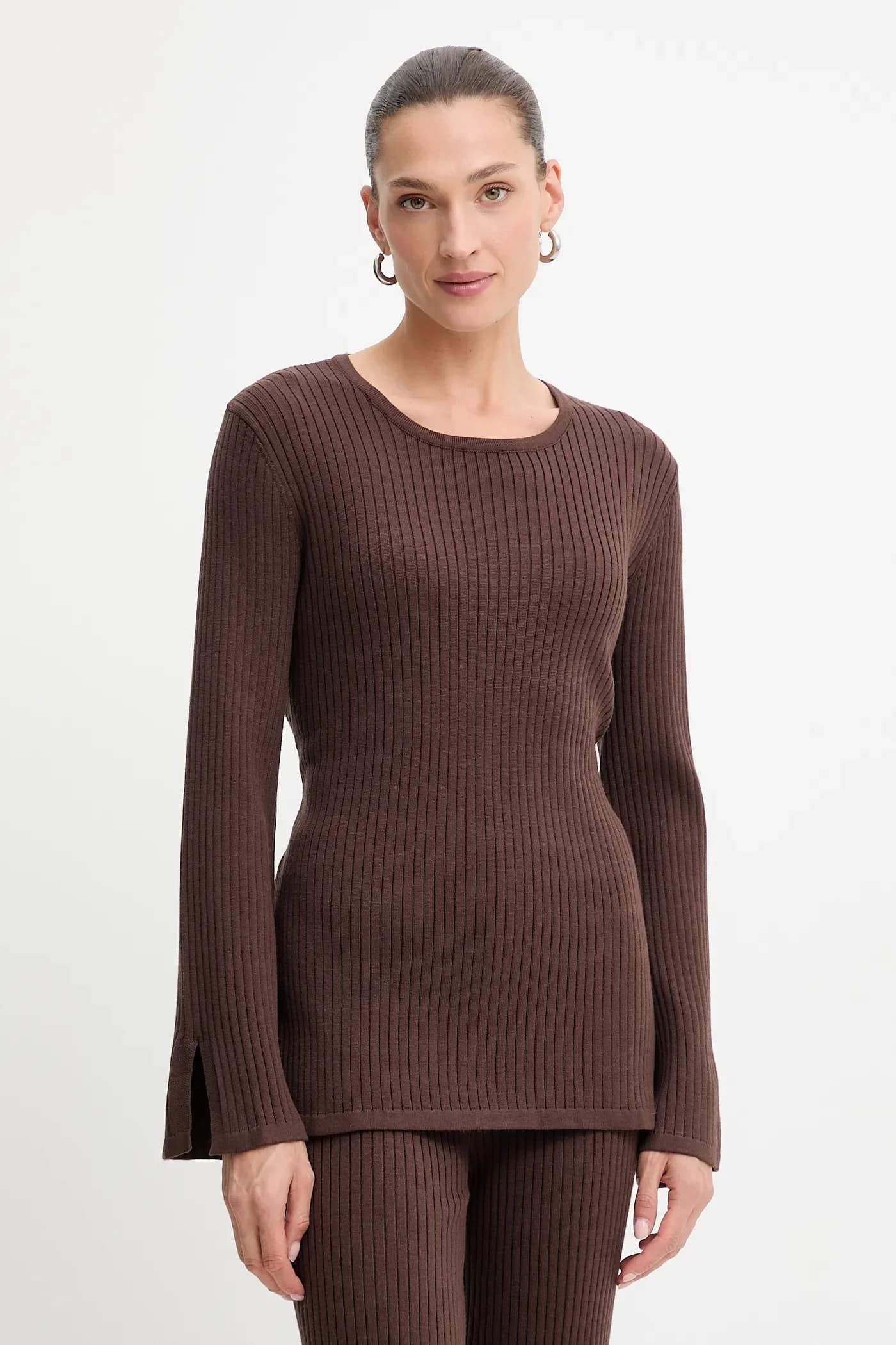 Свитер и брюки - фото 2