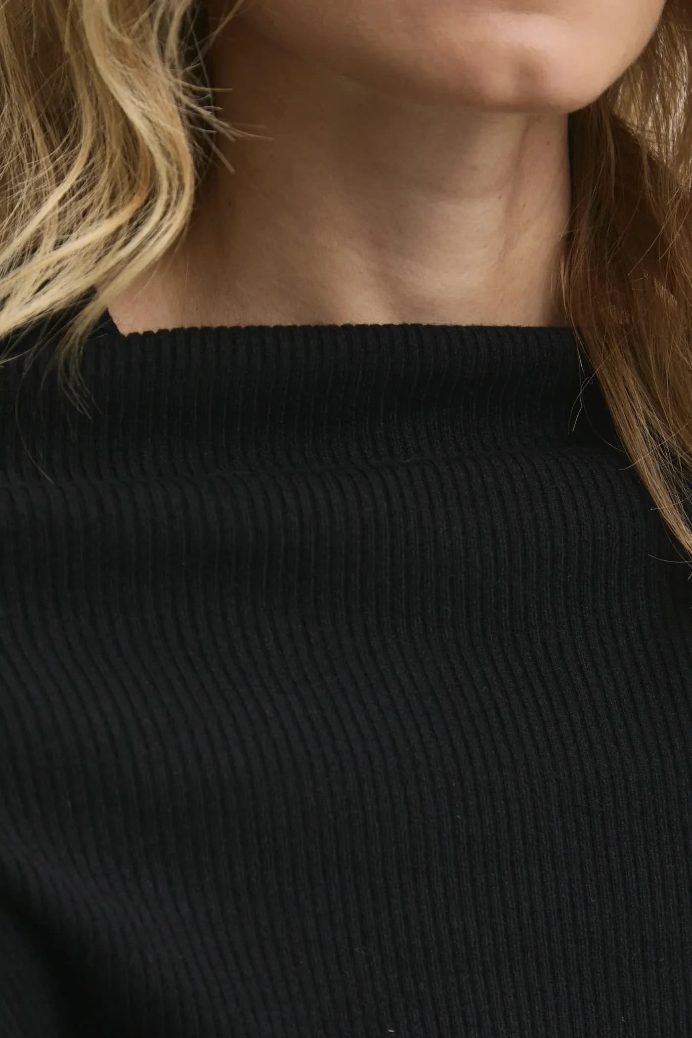 Свитер и юбка - фото 6