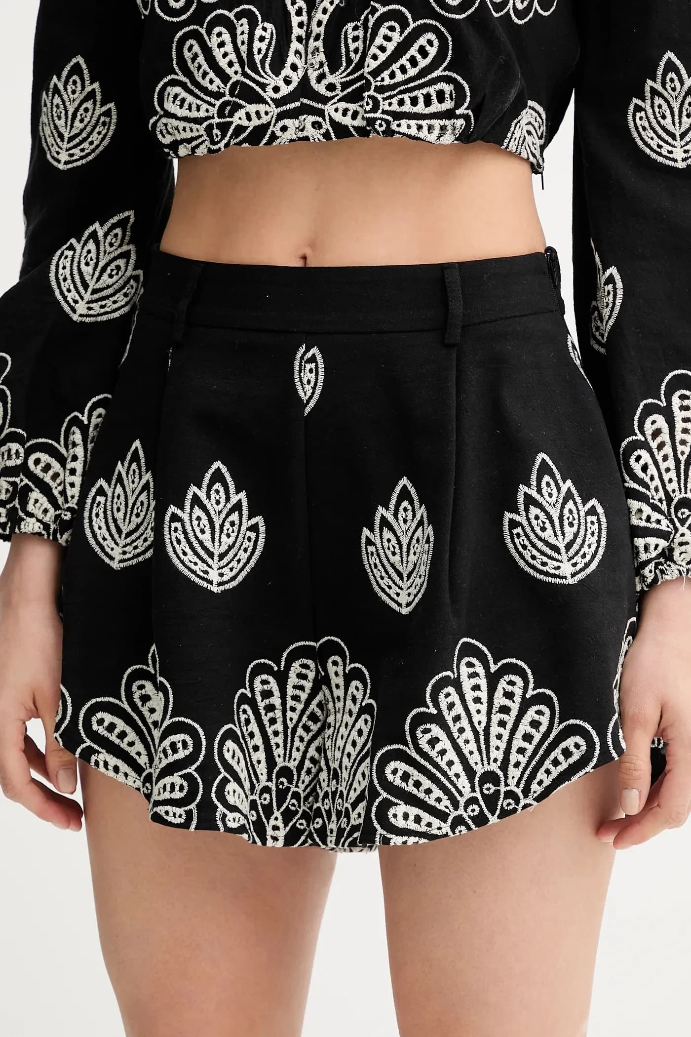 Блузка и шорты - фото 3