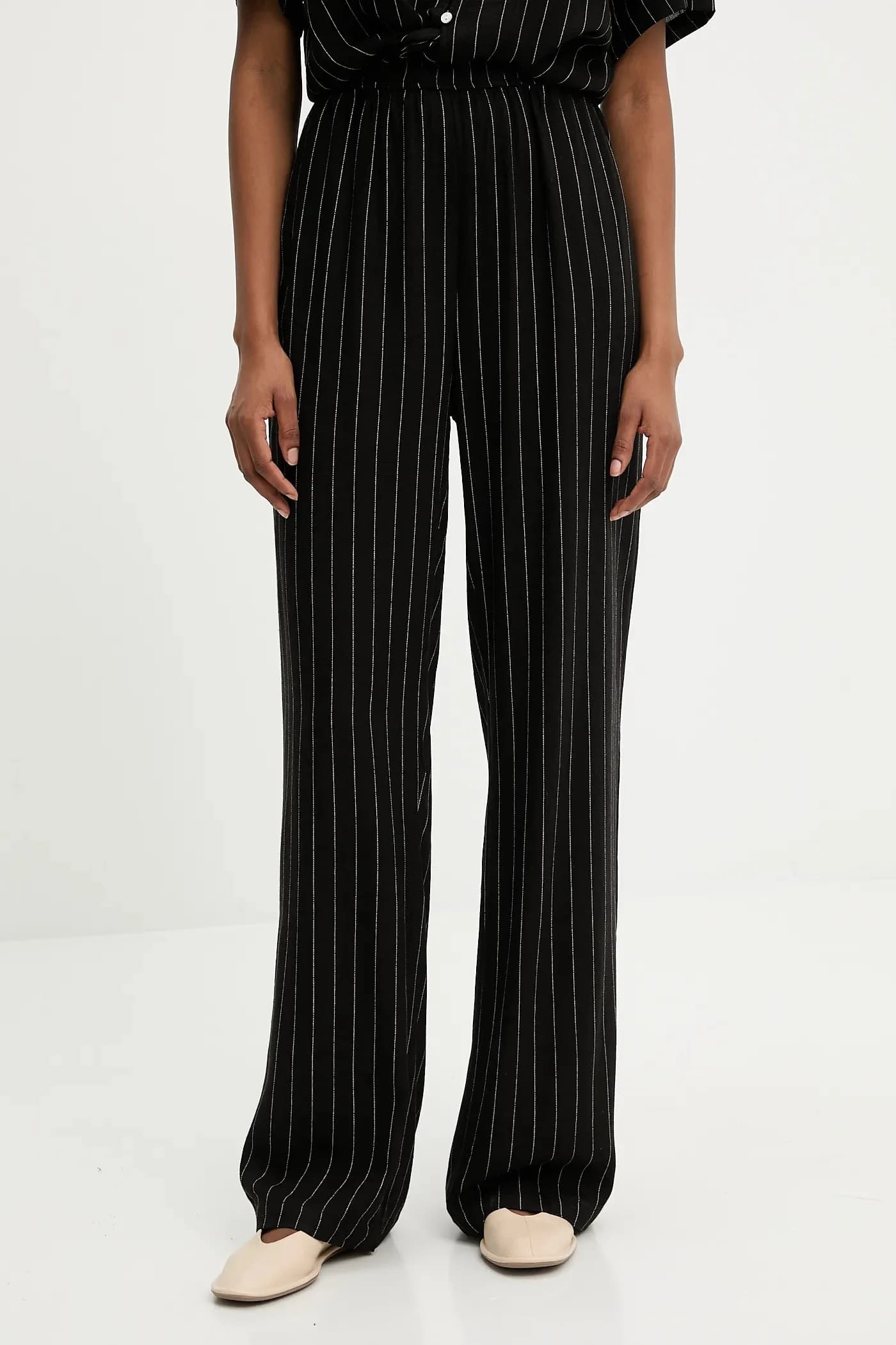 Льняная рубашка и брюки - фото 3