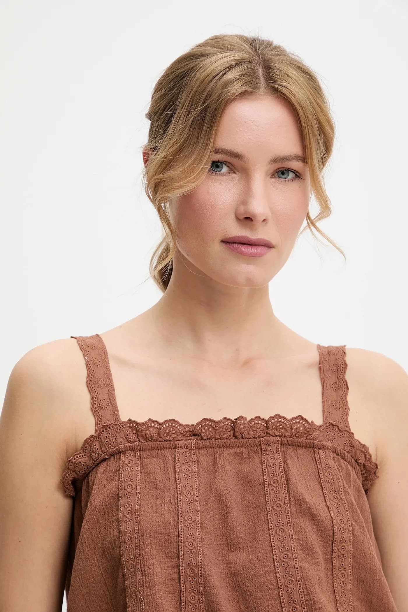 Хлопковая блузка и шорты - фото 5