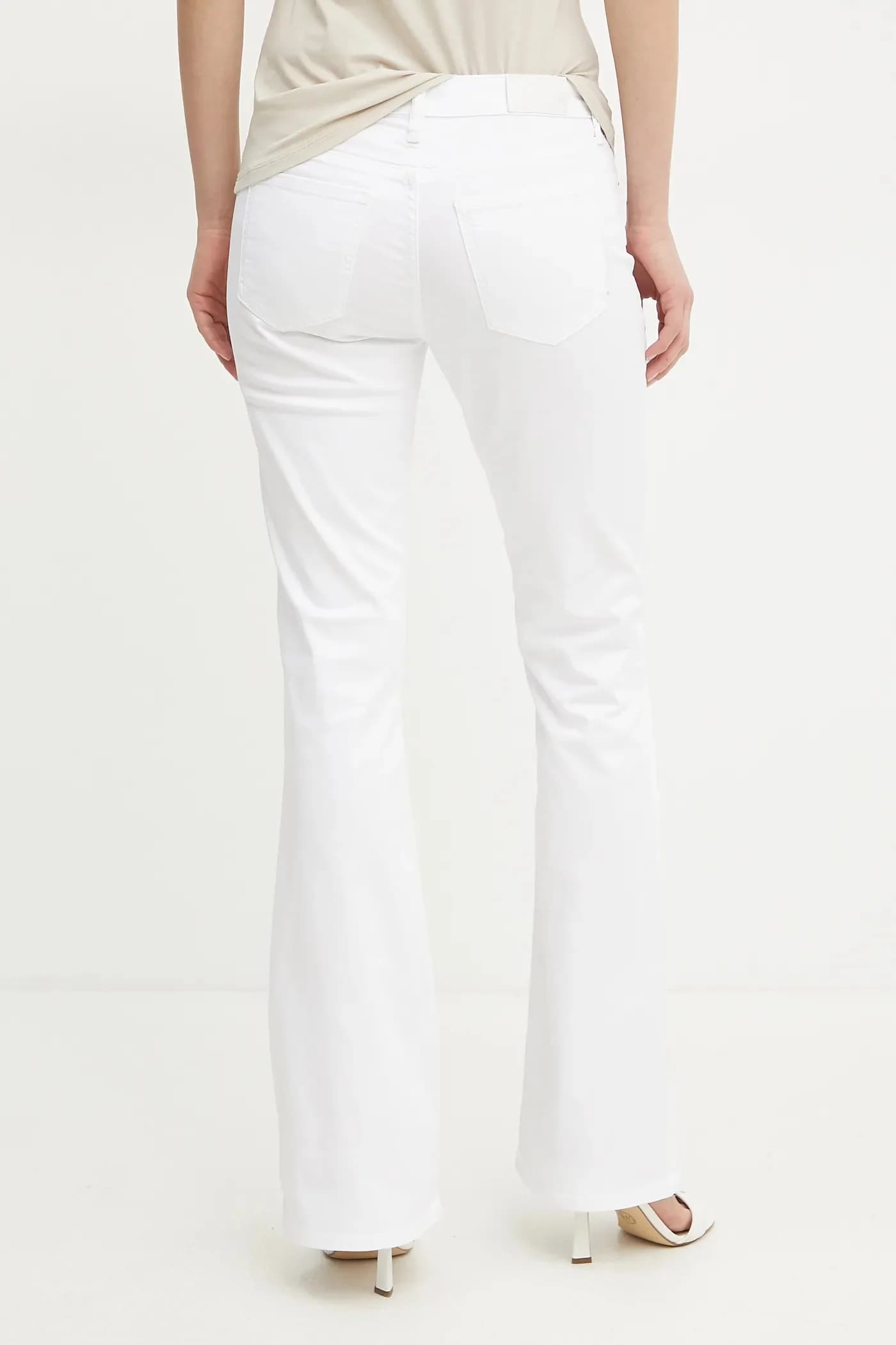 Джинсы - фото 3