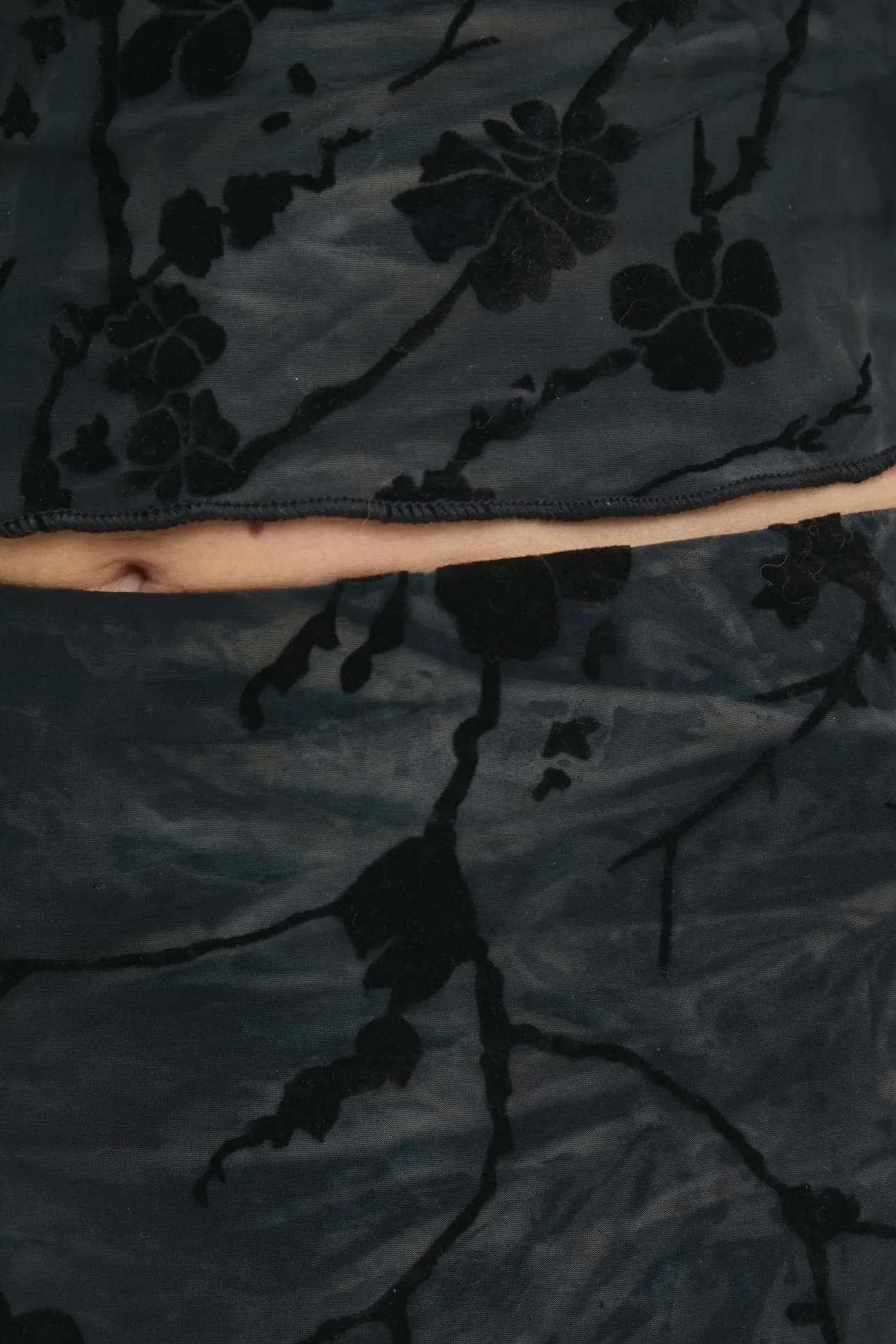 Комплект из лонгсливов и юбки - фото 6