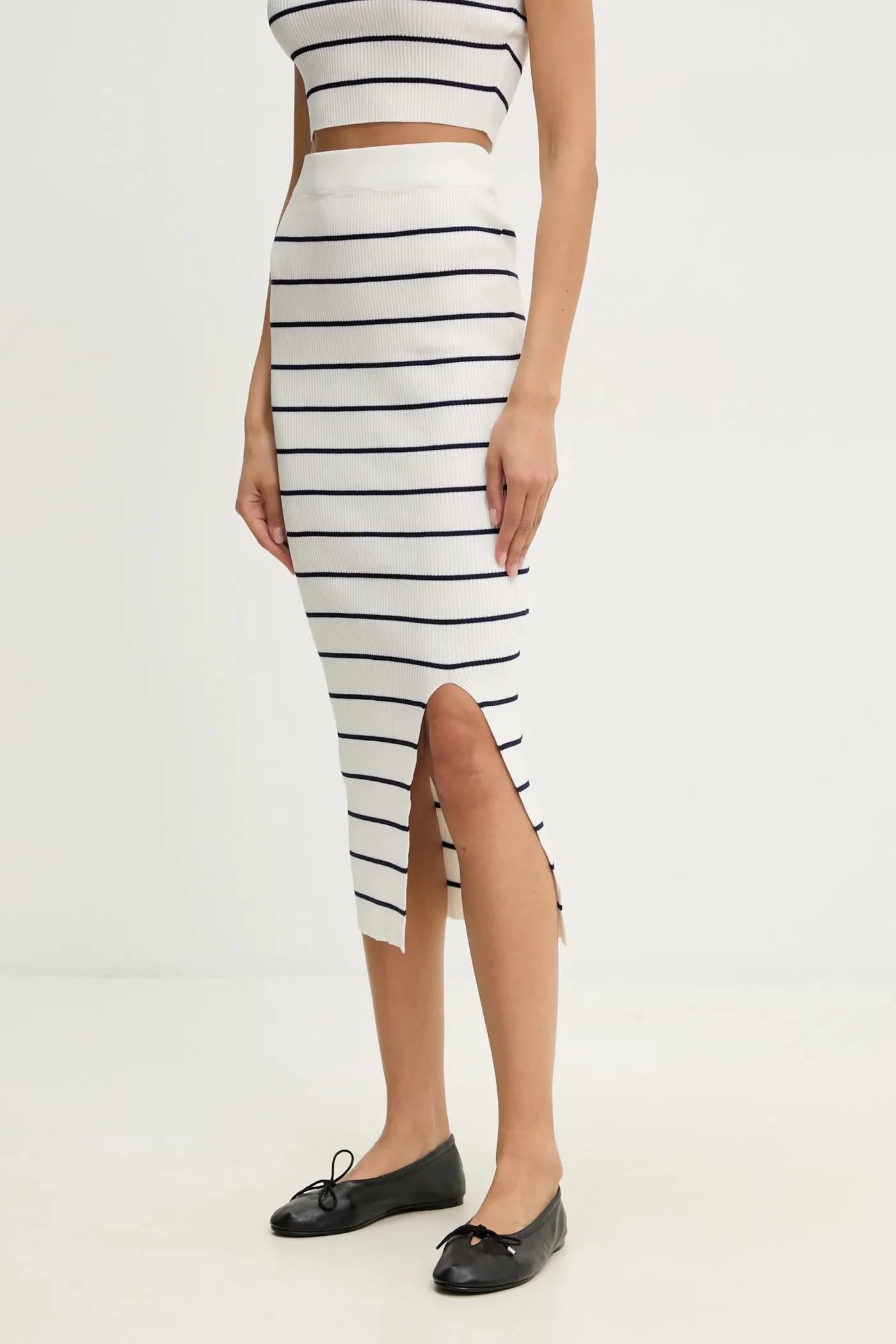 Свитер и юбка - фото 4