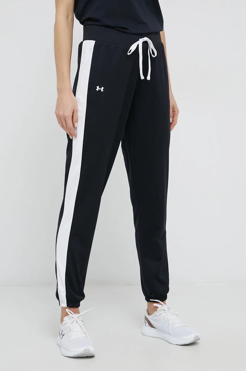 Спортивный костюм из трикотажа - фото 3