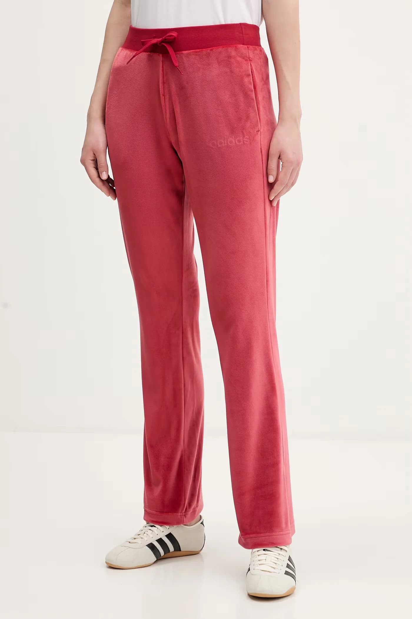 Гламурный велюровый спортивный костюм - фото 3