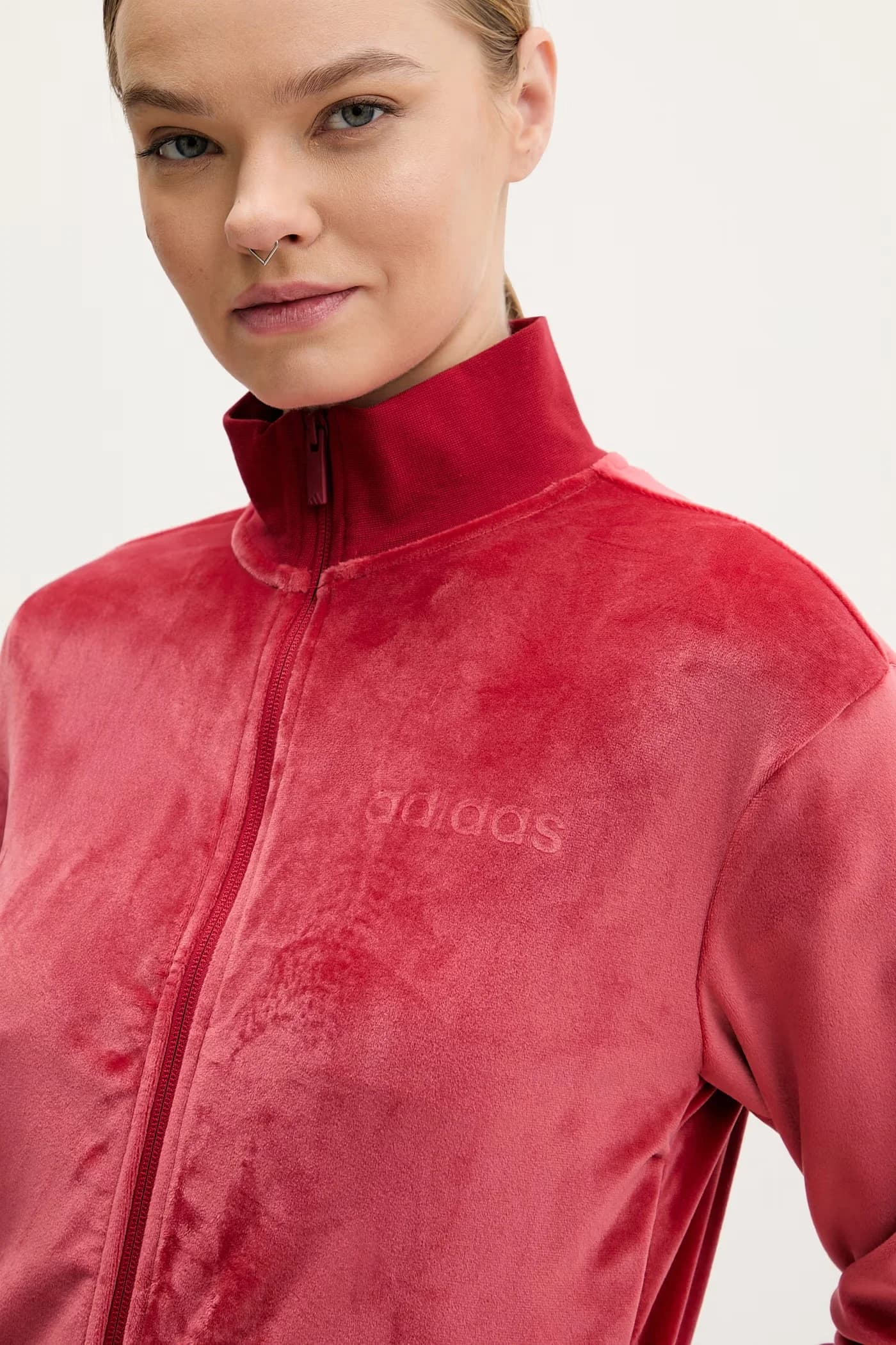 Гламурный велюровый спортивный костюм - фото 5