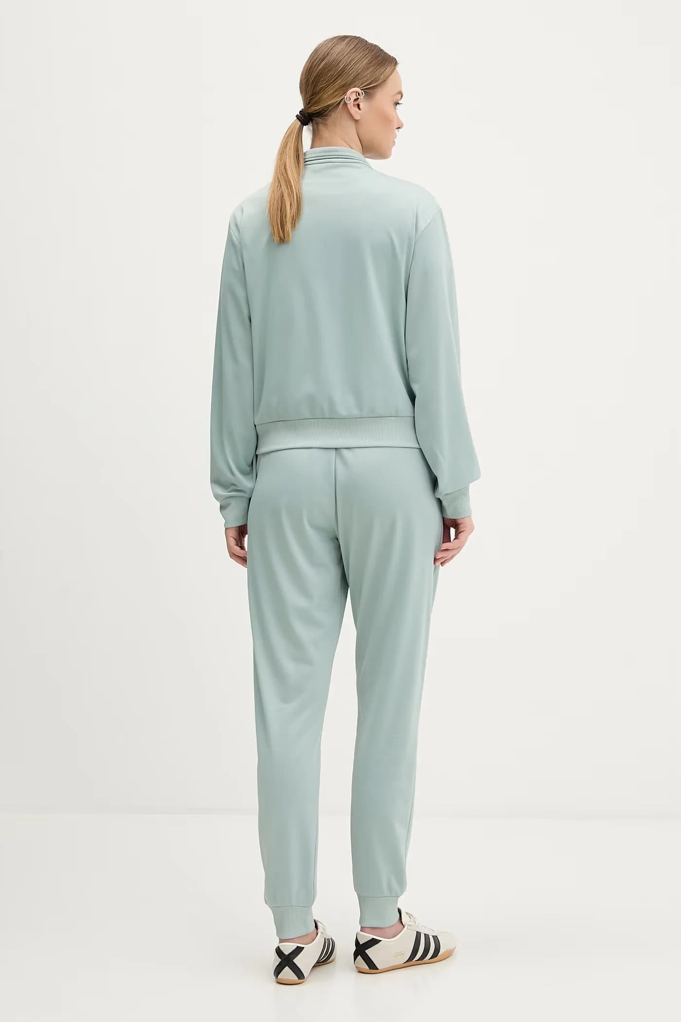 Уютный спортивный костюм - фото 4