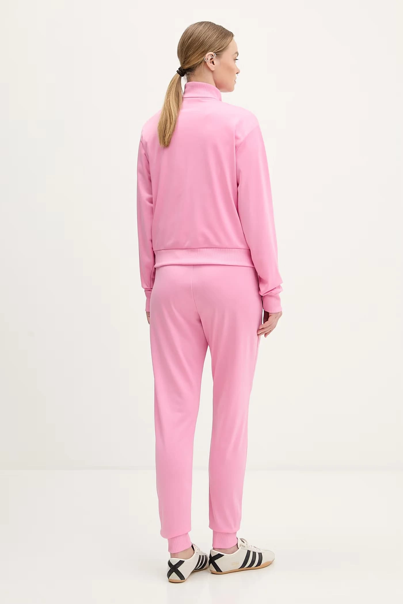 Уютный спортивный костюм - фото 4