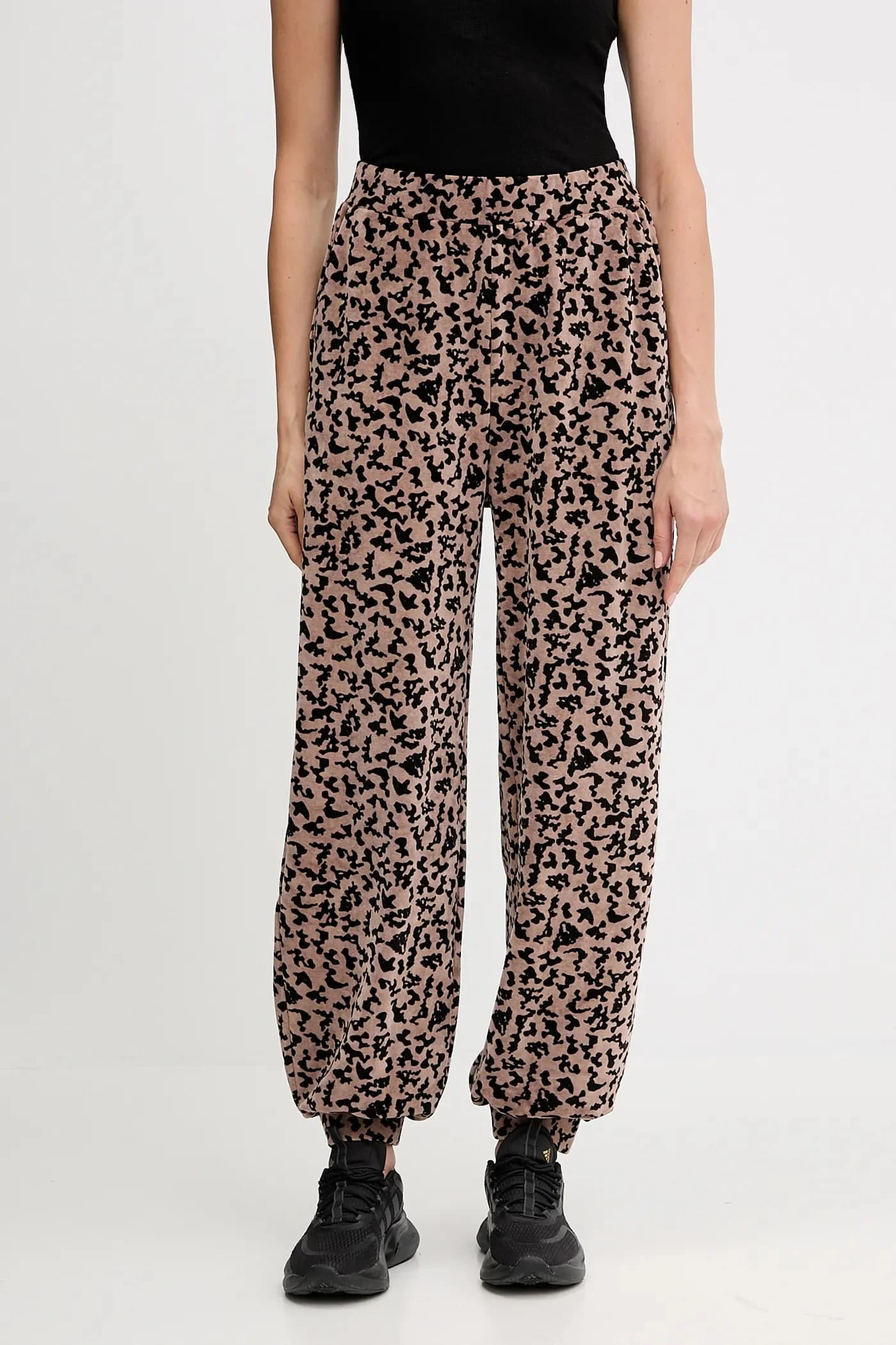 Спортивный костюм - фото 3