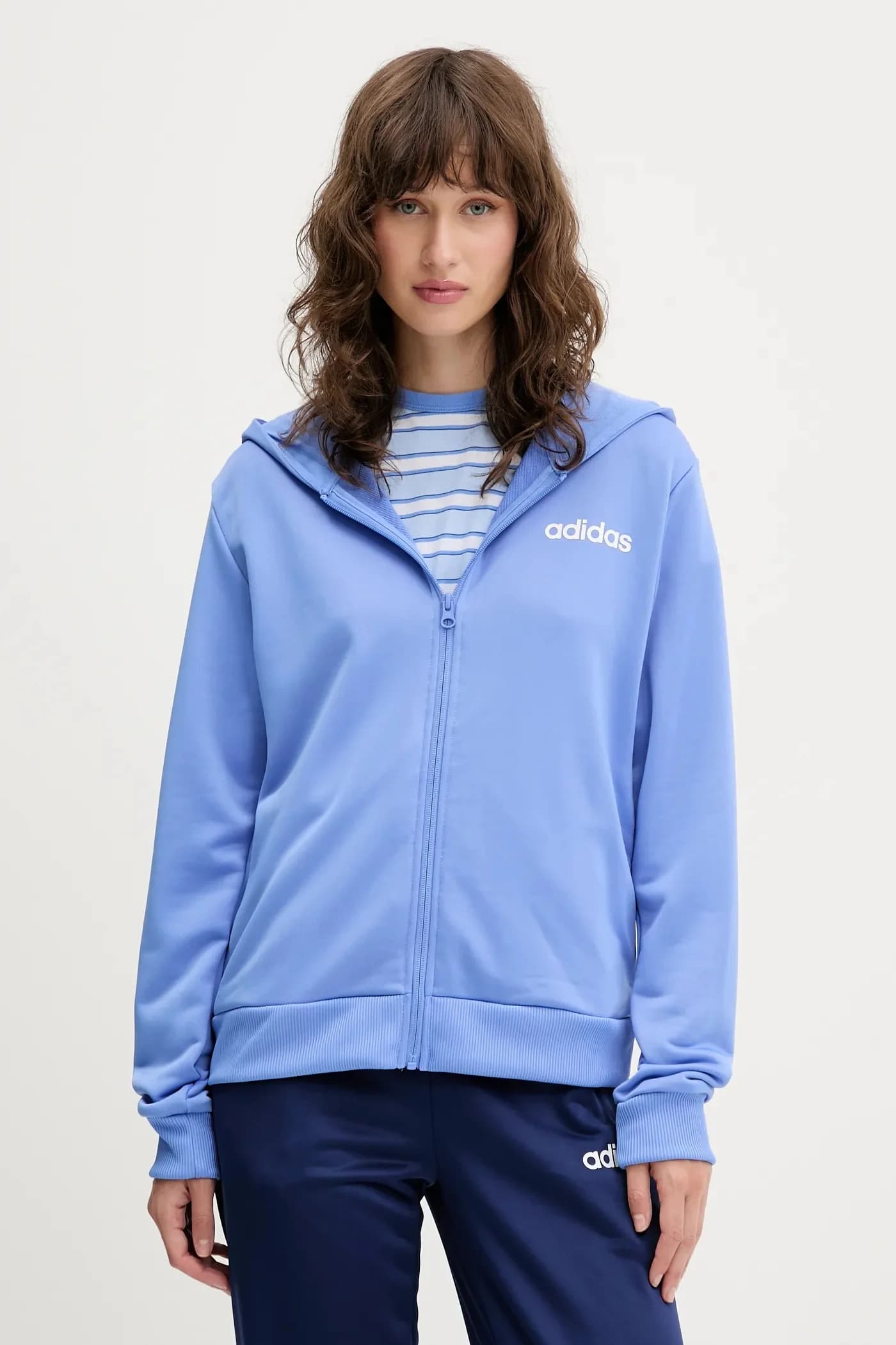 Линейный спортивный костюм - фото 4