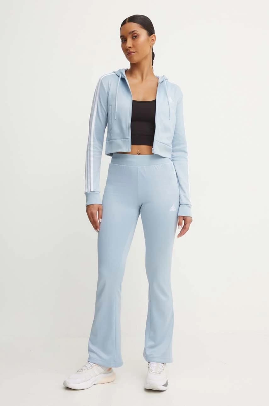 Гламурный спортивный костюм