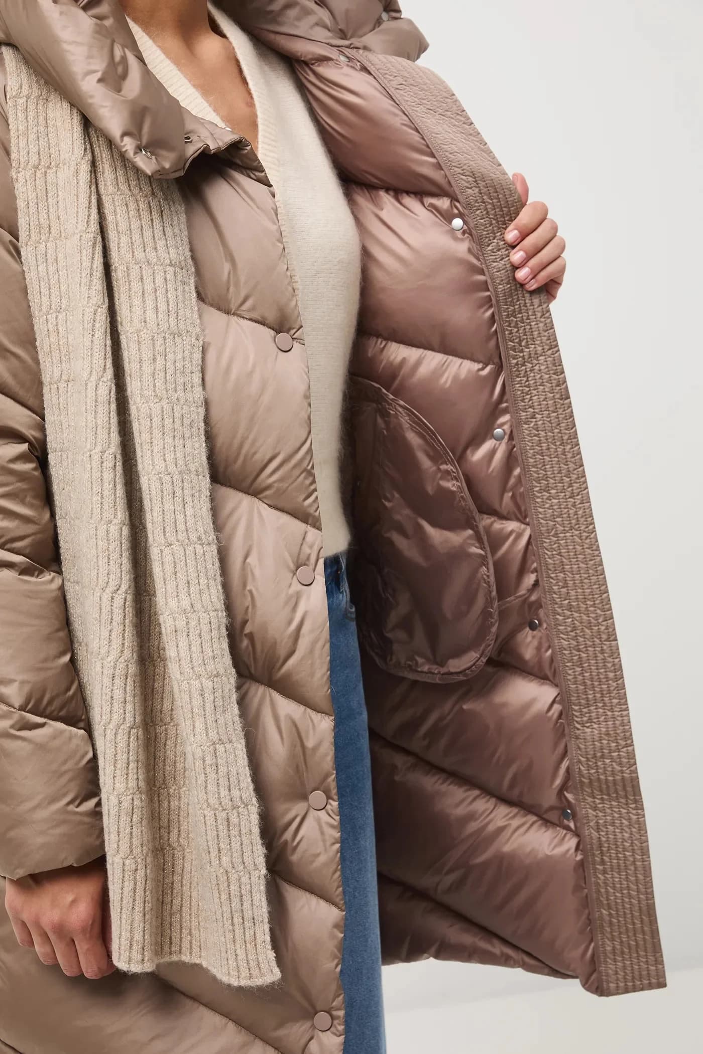 Пуховое пальто - фото 8