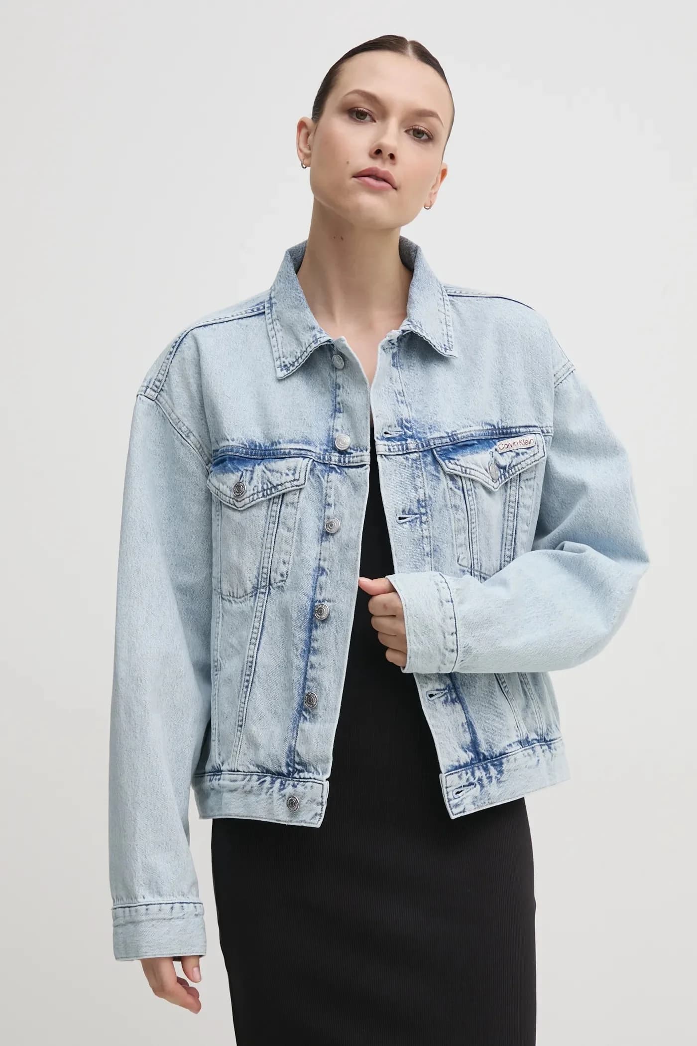 Джинсовая куртка