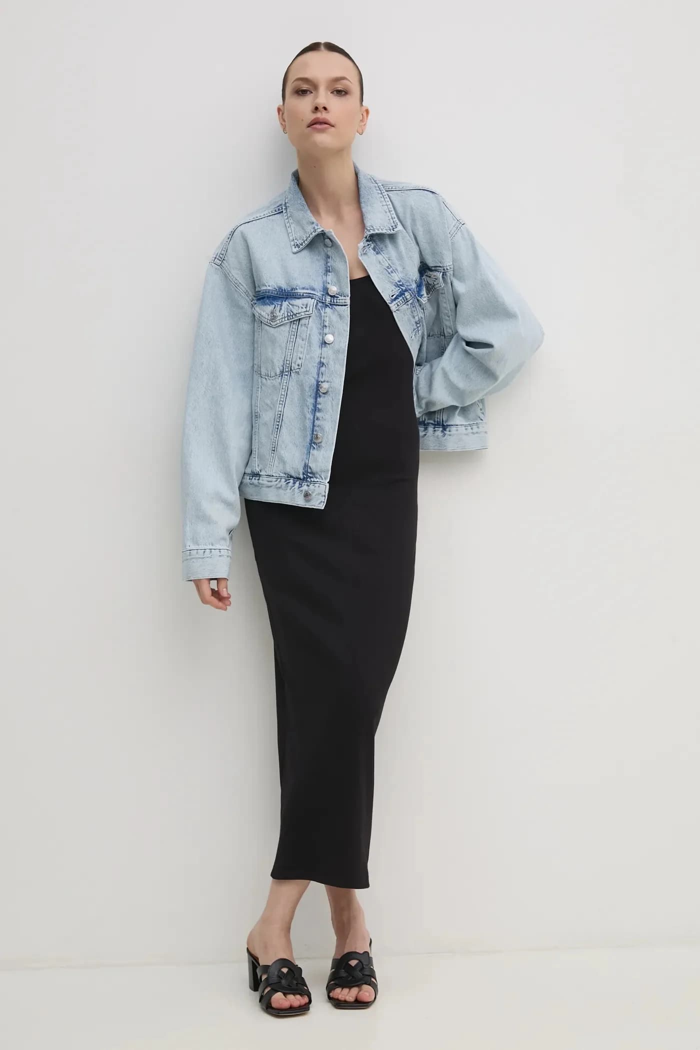 Джинсовая куртка - фото 2