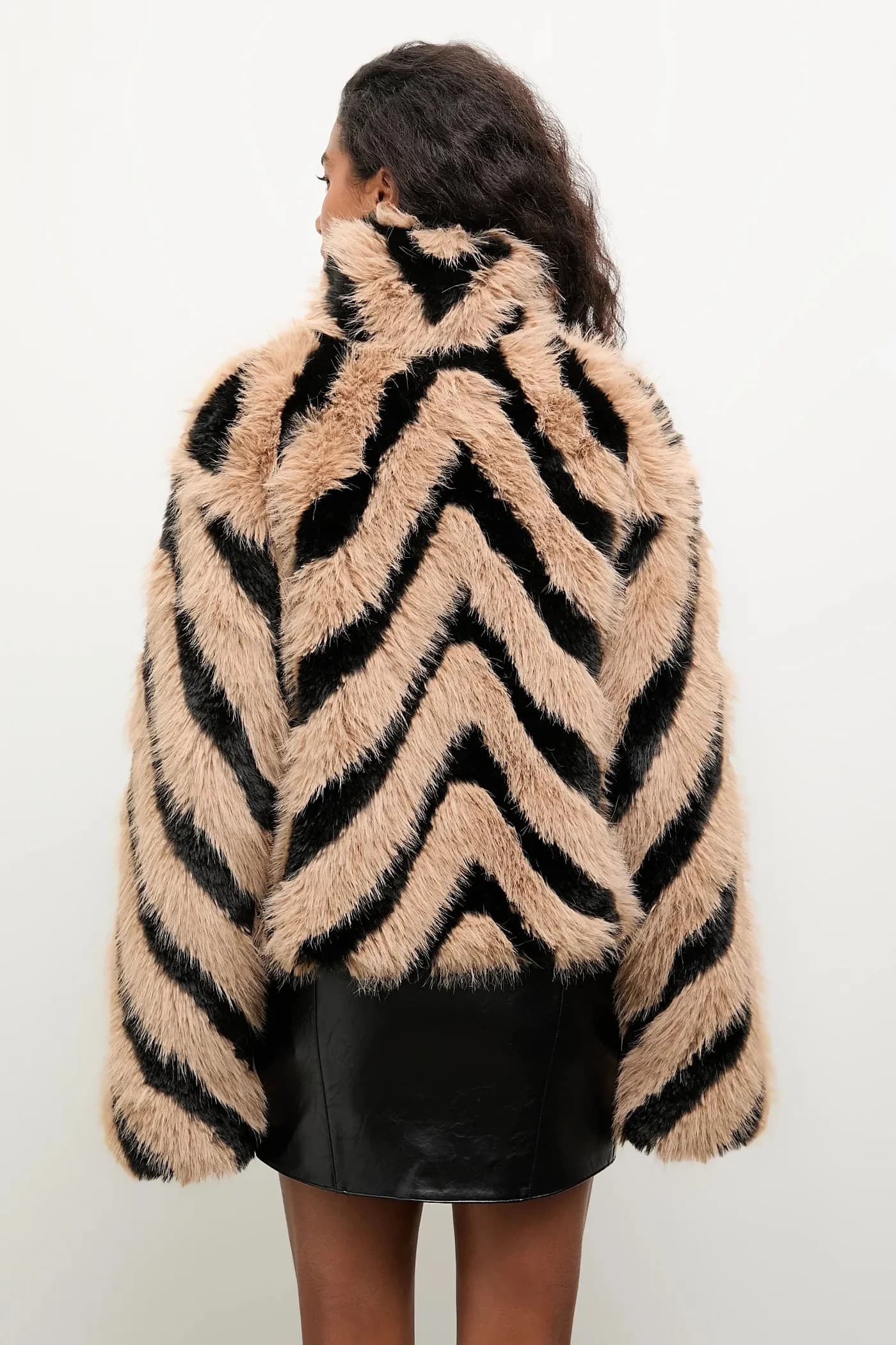 Куртка - фото 3