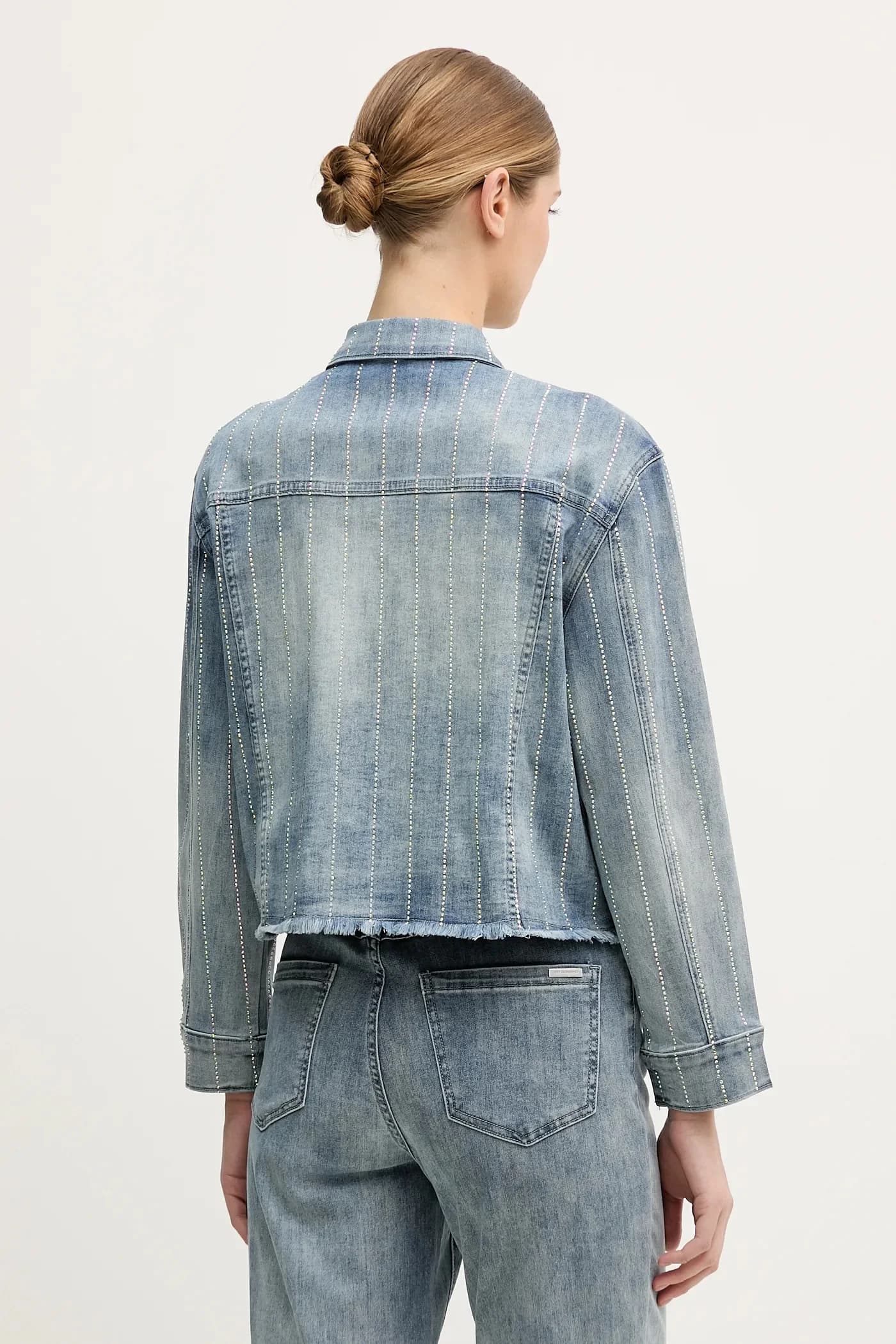 Джинсовая куртка - фото 3