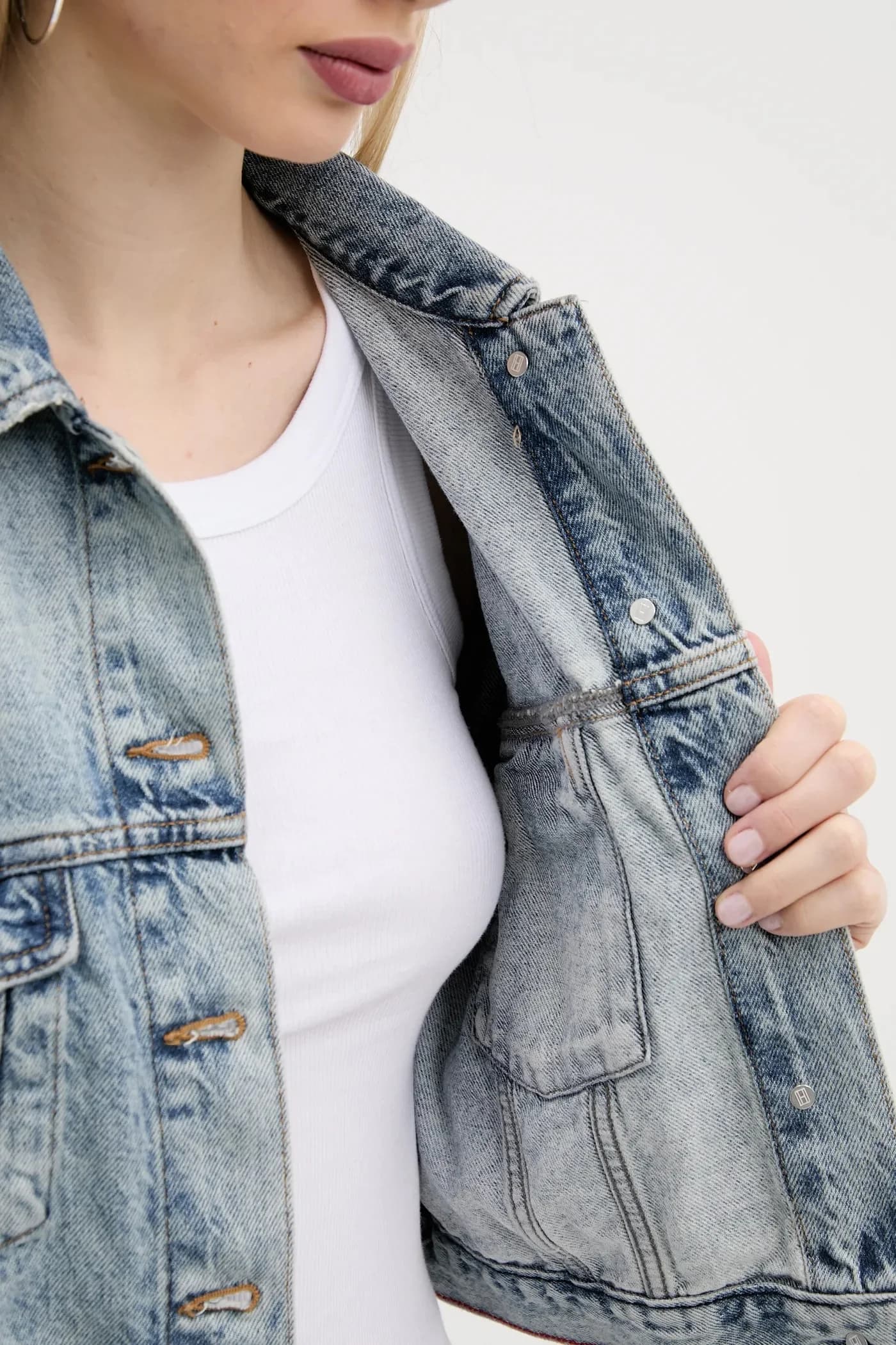 Джинсовая куртка - фото 7