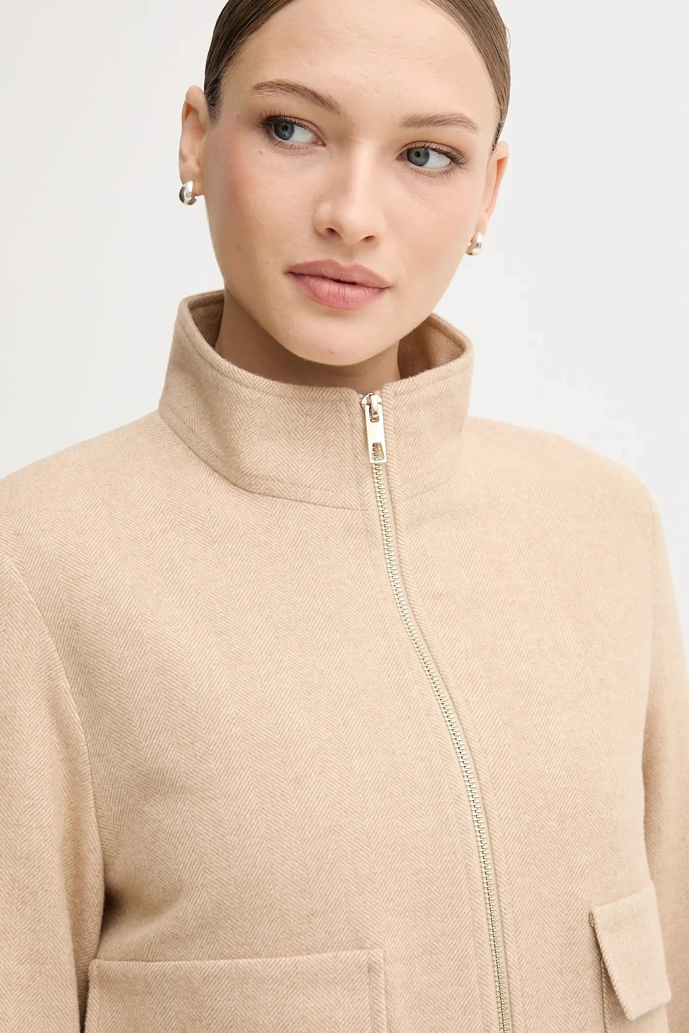 Шерстяная куртка - фото 4