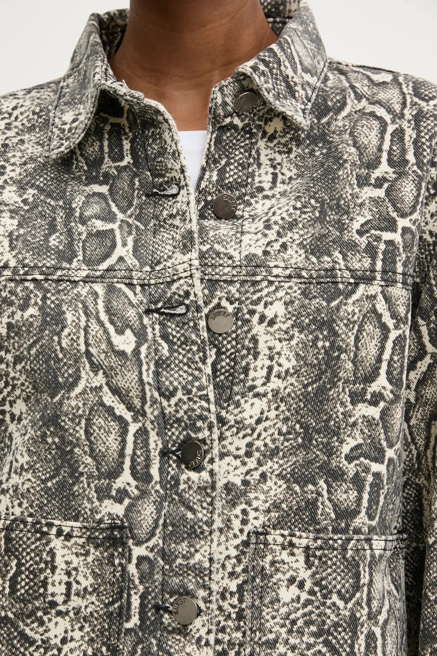 Джинсовая куртка - фото 6