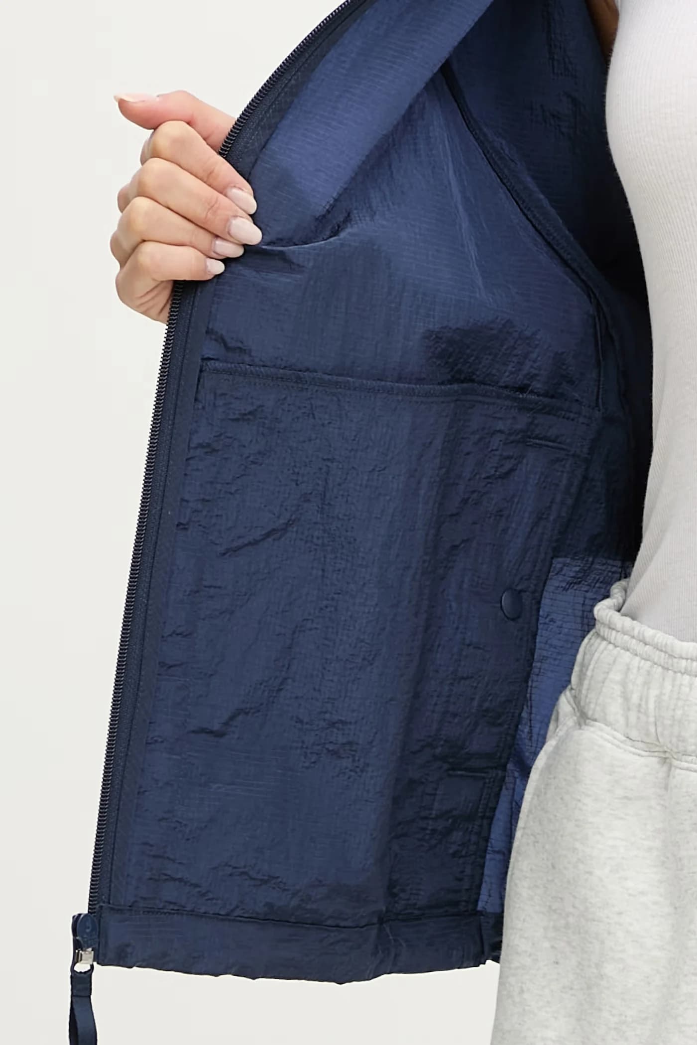 Женская спортивная куртка - фото 6