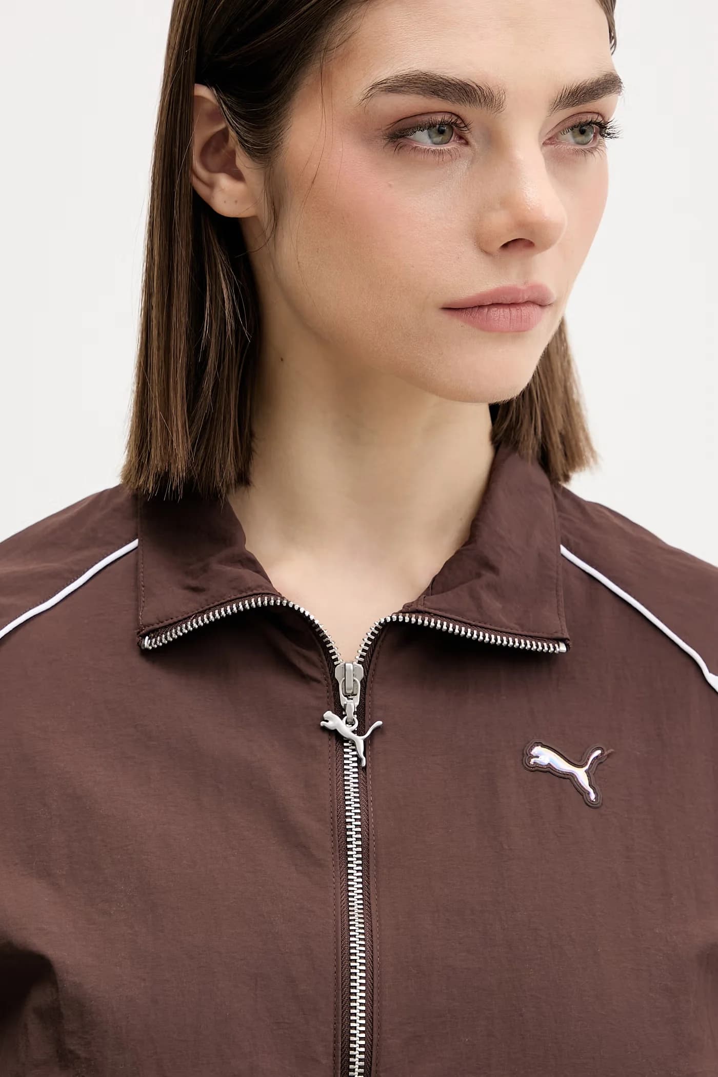 Женская куртка с объемными рукавами - фото 4