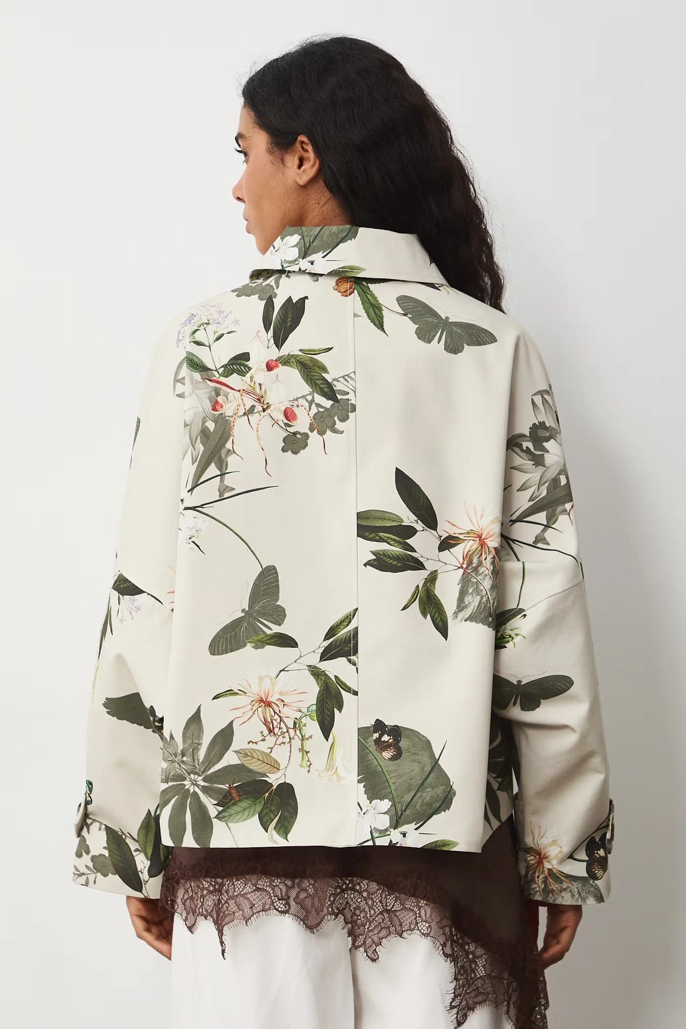 Женский короткий тренч - фото 3