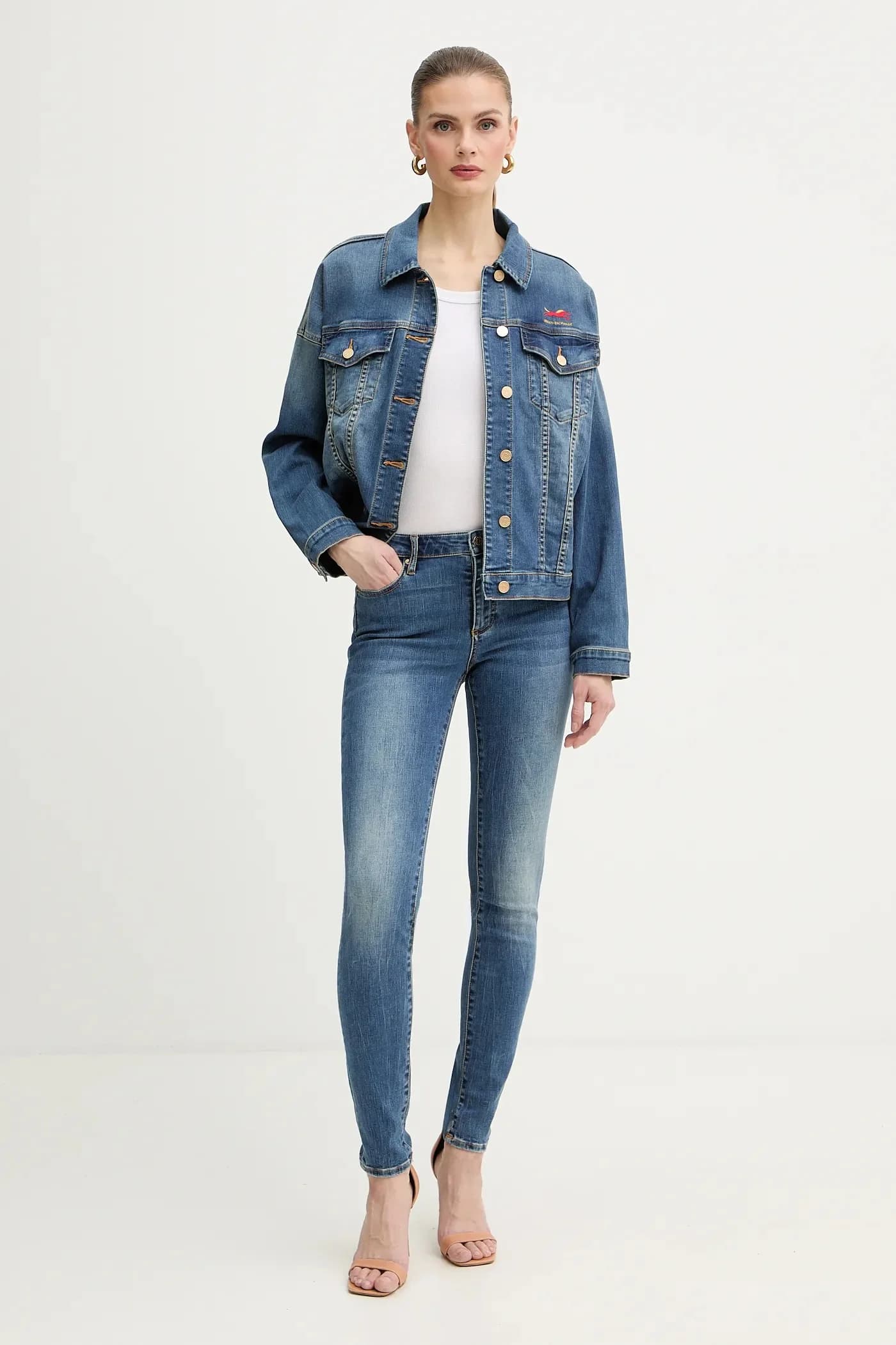 Джинсовая куртка - фото 2