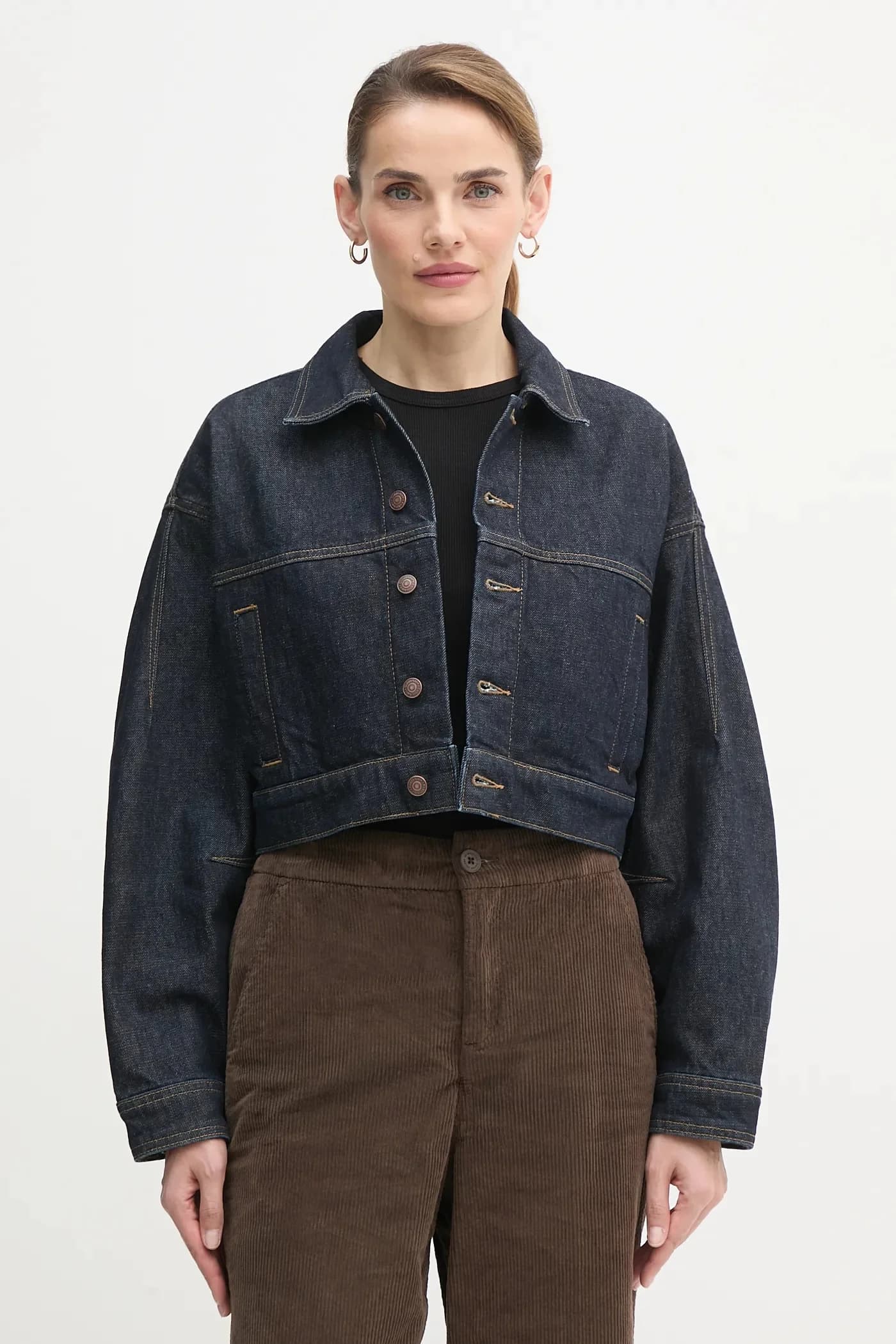 Джинсовая куртка