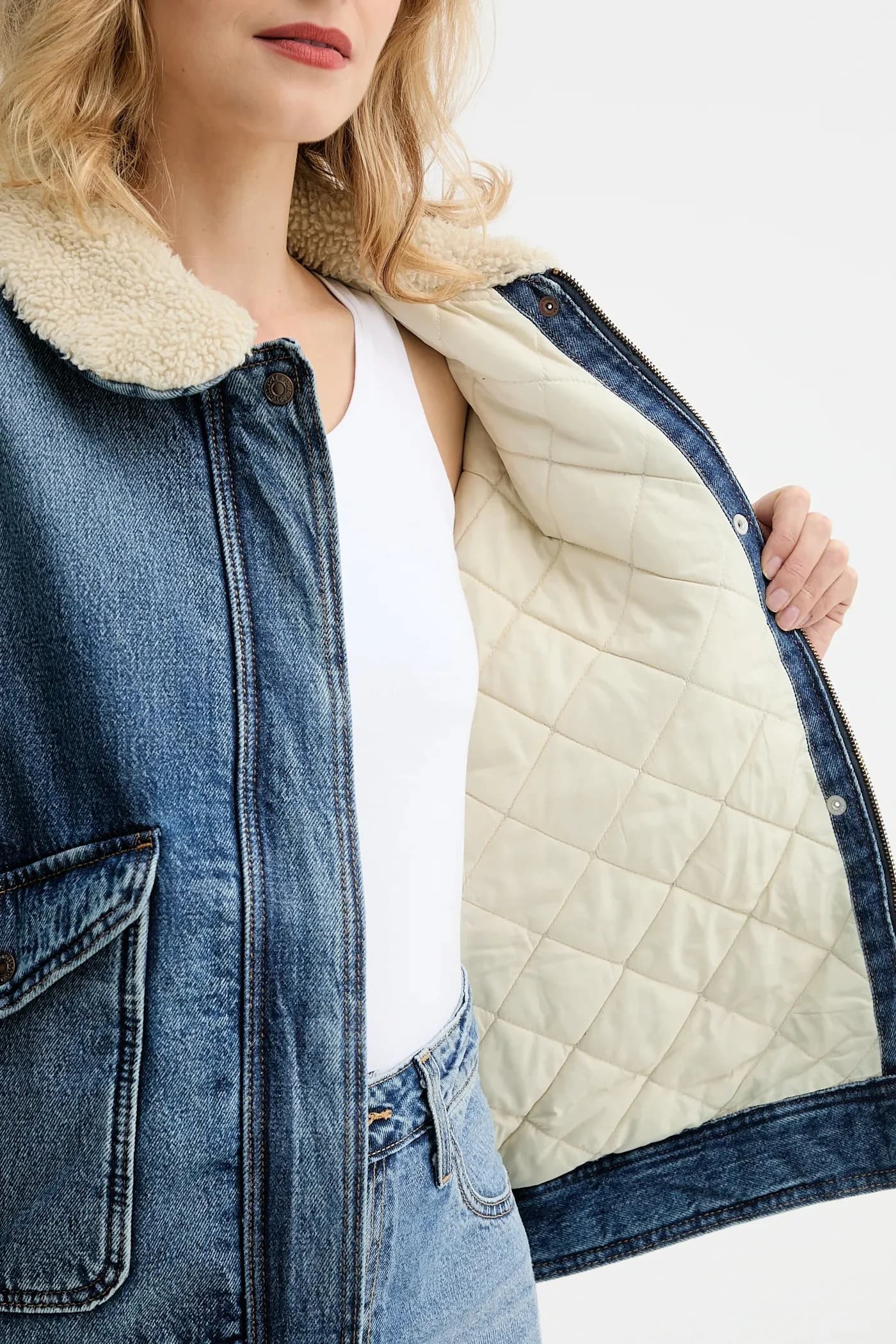 Джинсовая куртка - фото 7