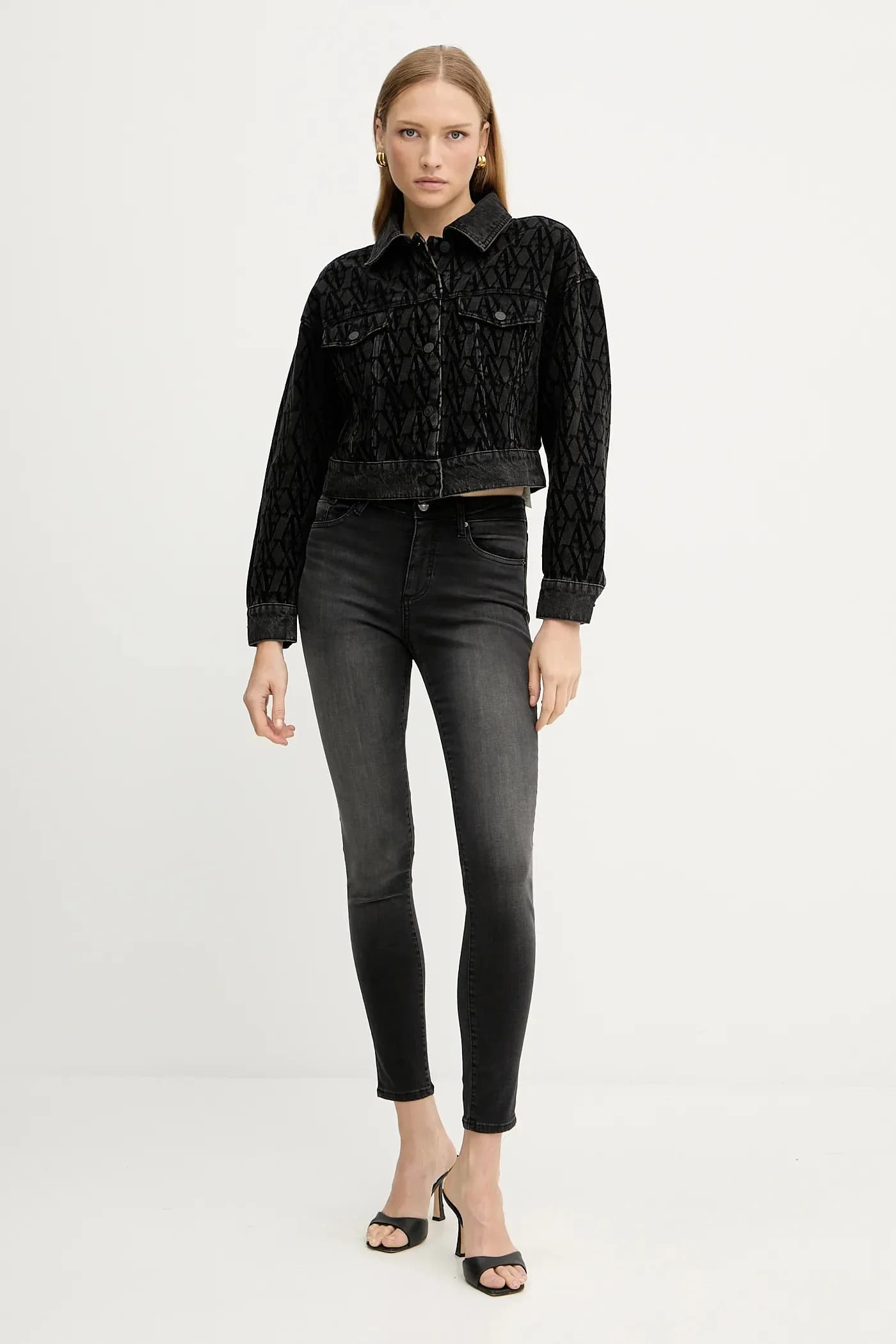 Джинсовая куртка - фото 2