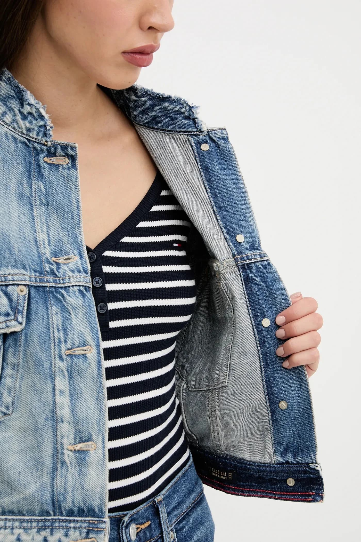 Джинсовая куртка - фото 7