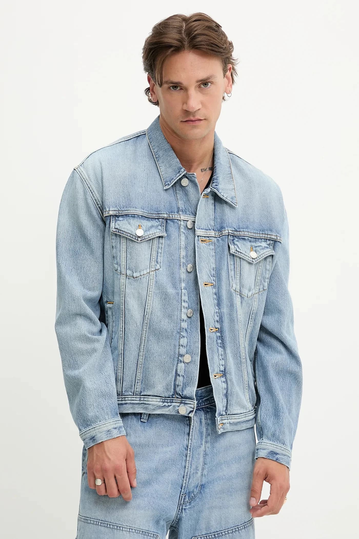 Джинсовая куртка - фото 2