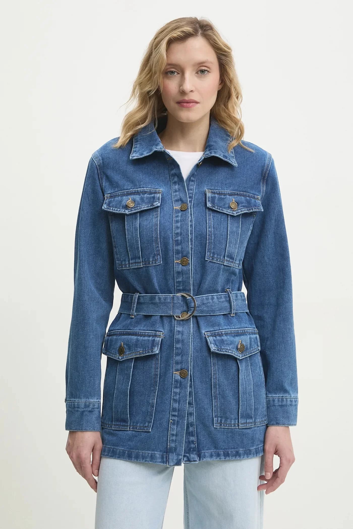 Джинсовая куртка