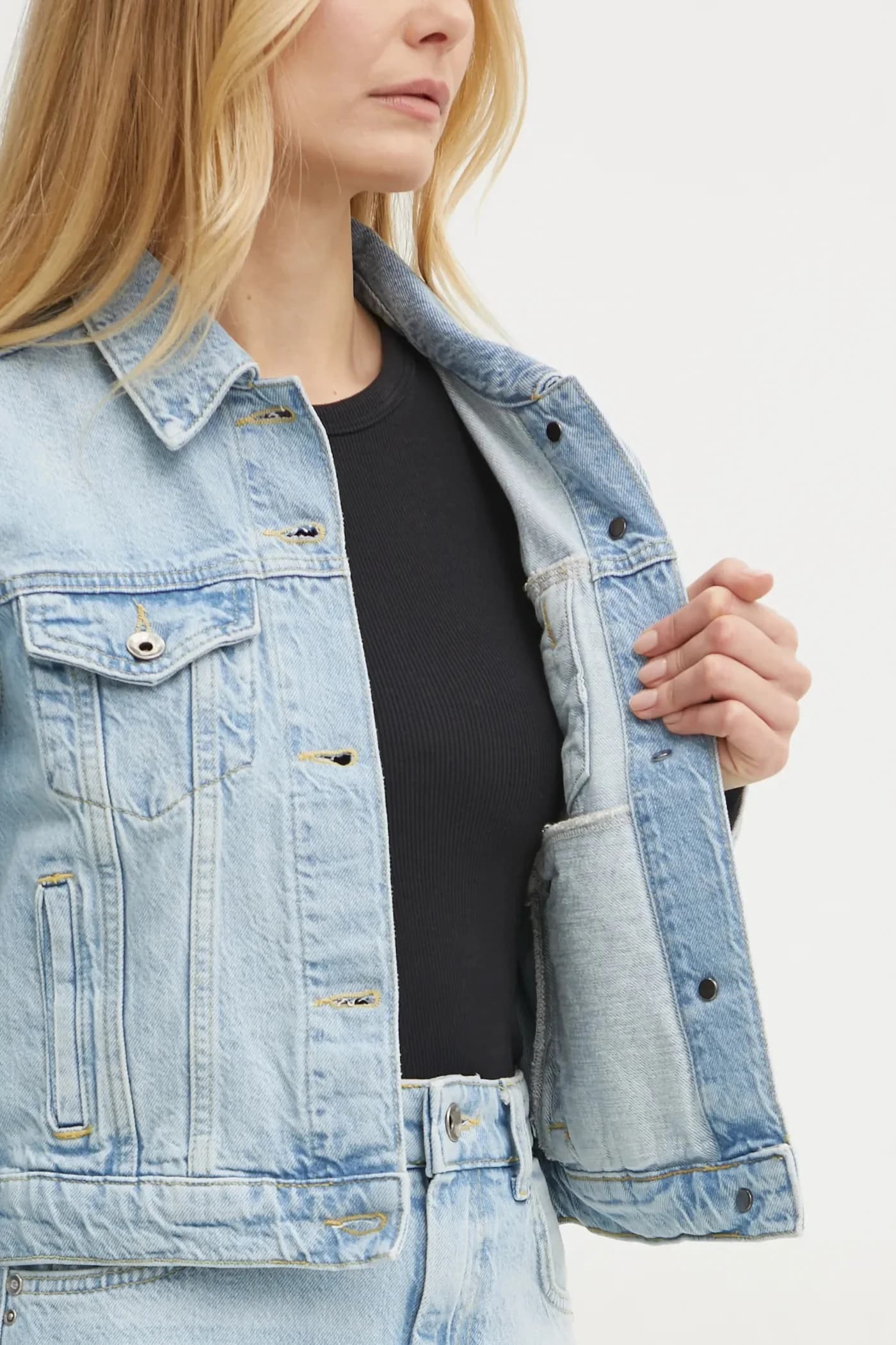 Джинсовая куртка - фото 7