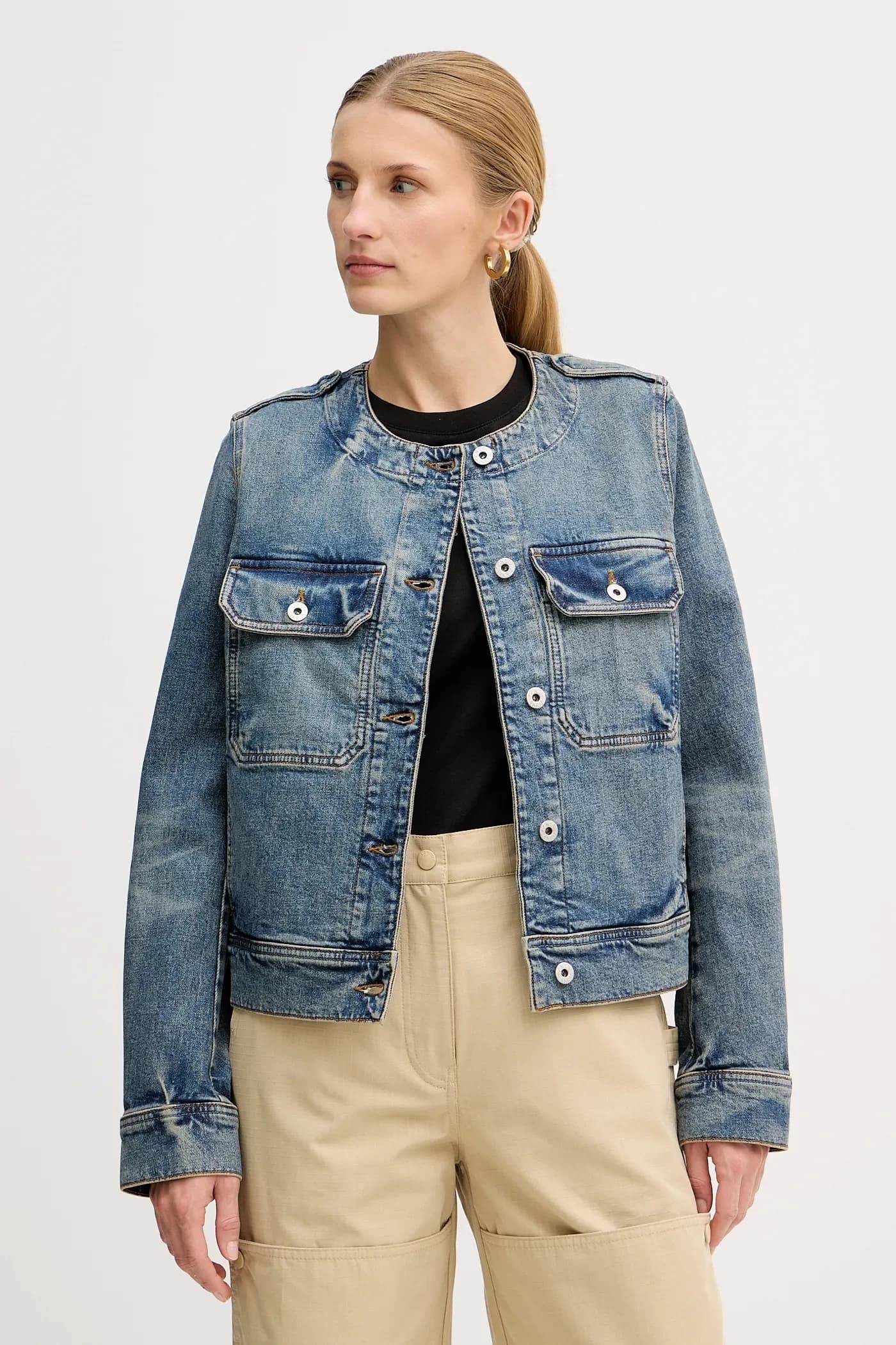 Джинсовая куртка