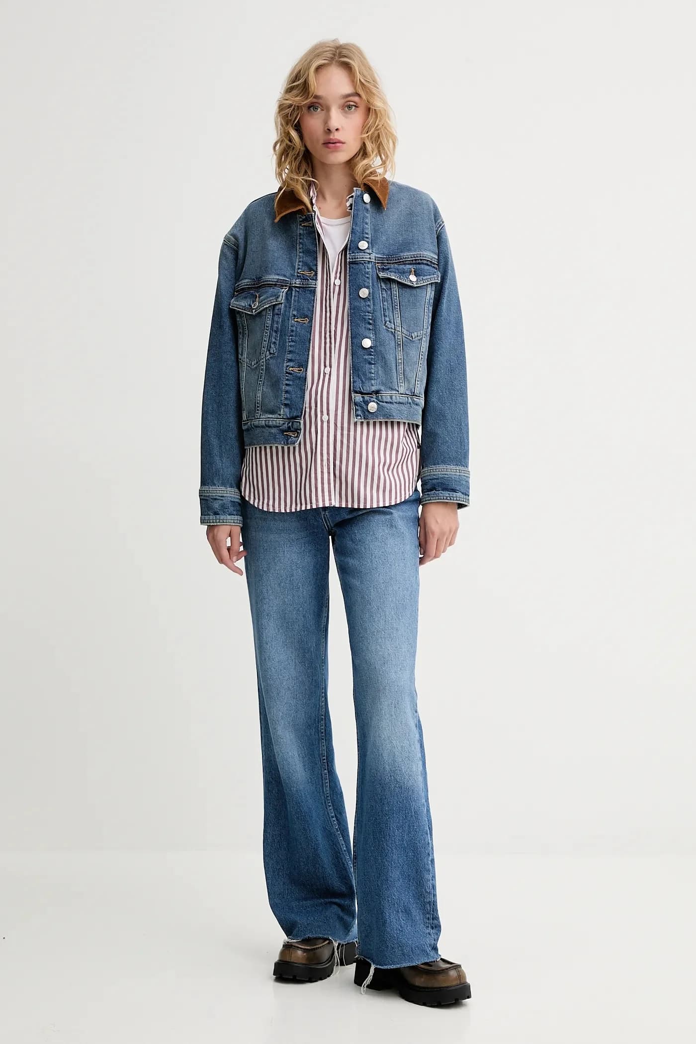 Джинсовая куртка - фото 2